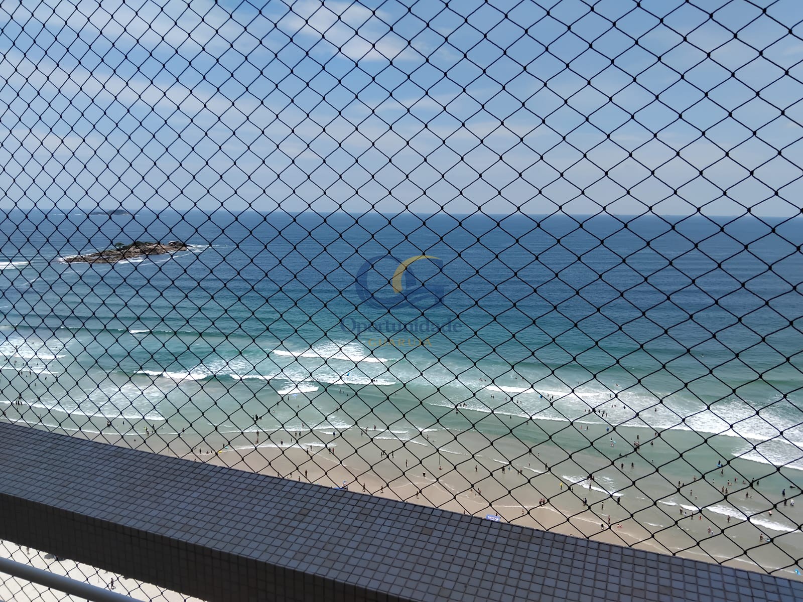 Apartamento Frente ao Mar nas Pitangueiras, Guarujá - SP