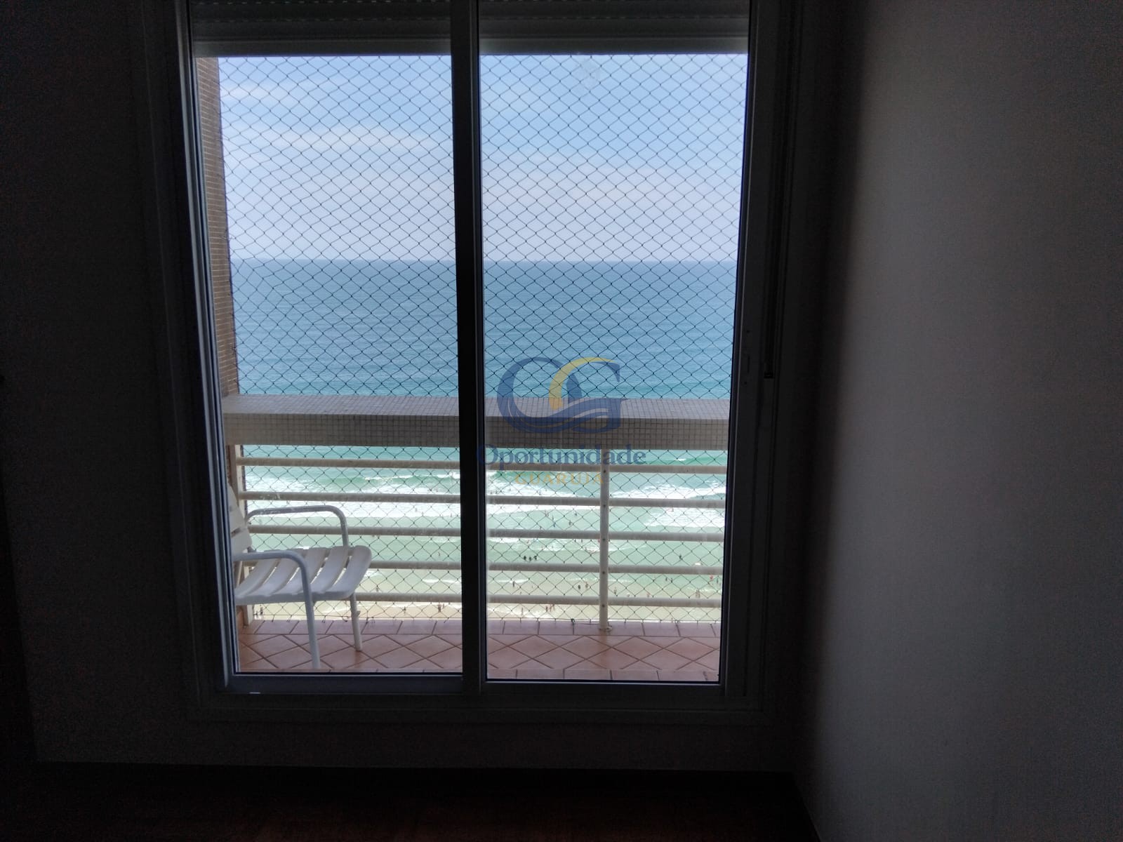 Apartamento Frente ao Mar nas Pitangueiras, Guarujá - SP
