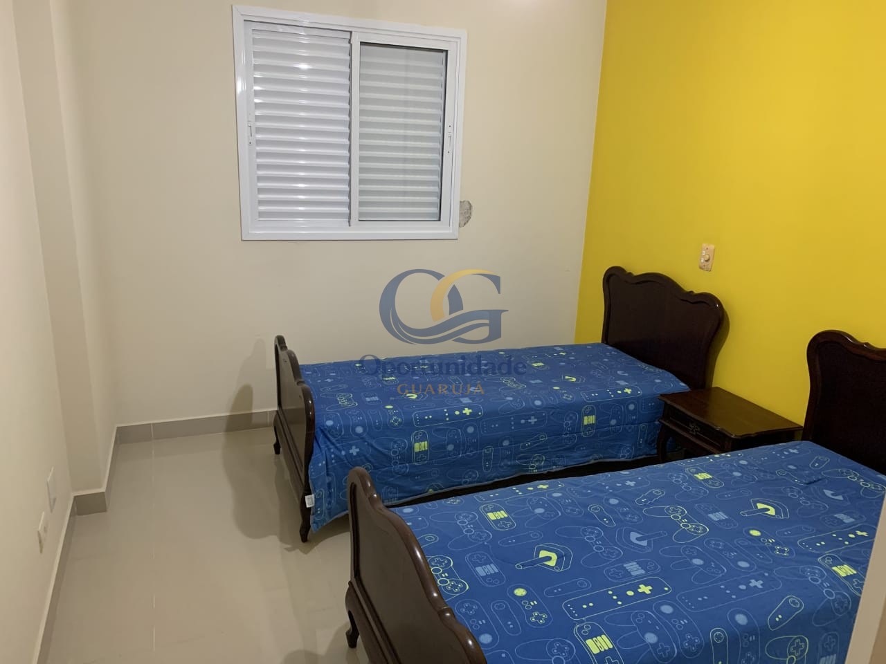 Apartamento na Praia das Pitangueiras, Guarujá - SP