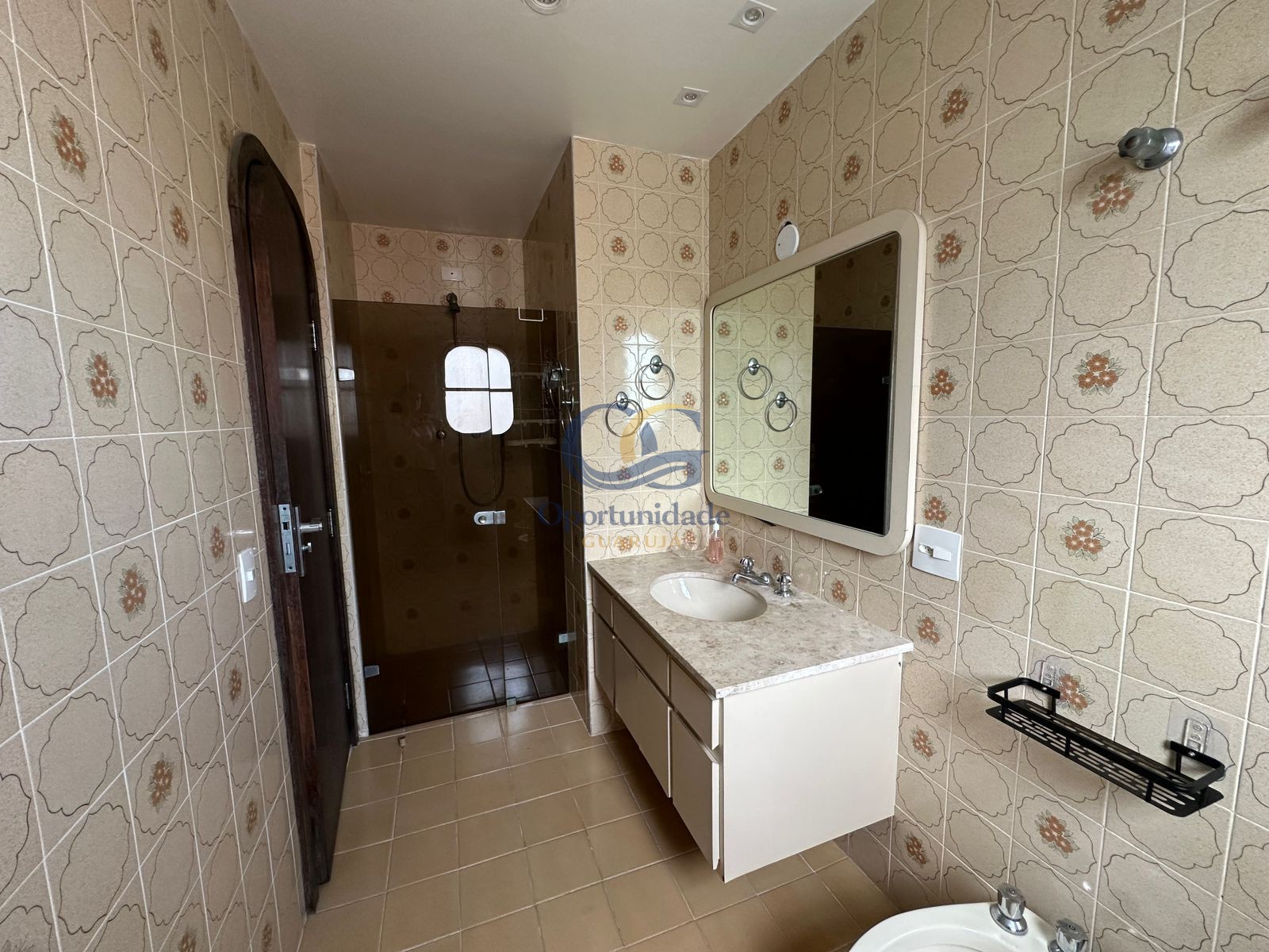 Apartamento Frente ao Mar, Praia Pitangueiras, Guarujá - SP