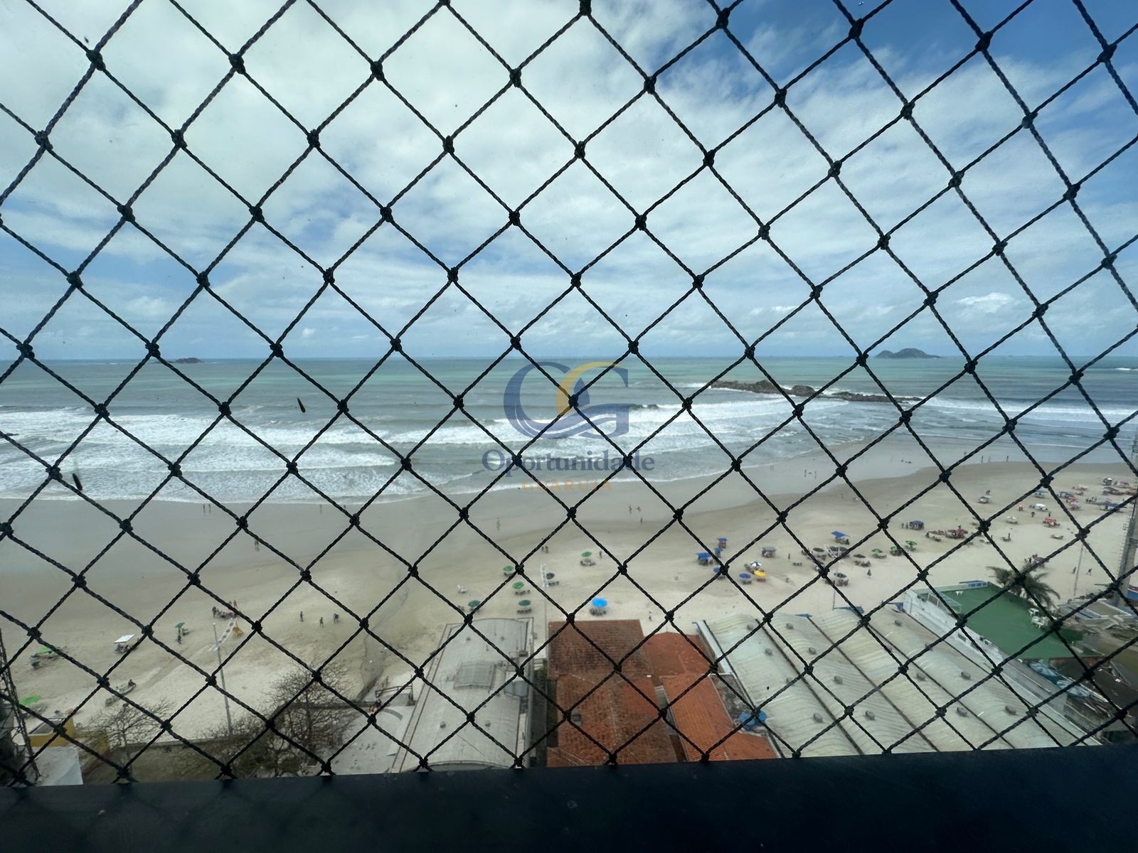 Apartamento Frente ao Mar, Praia Pitangueiras, Guarujá - SP