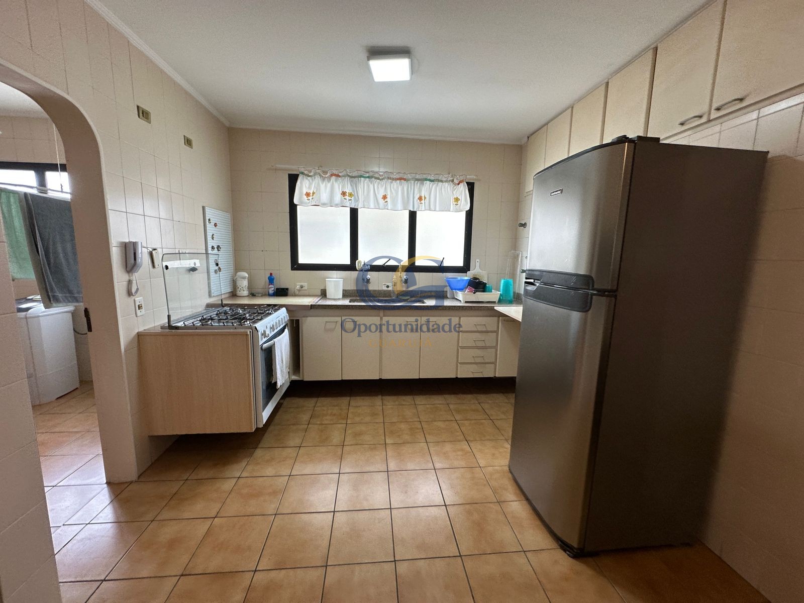 Apartamento na Praia das Pitangueiras, Guarujá - SP