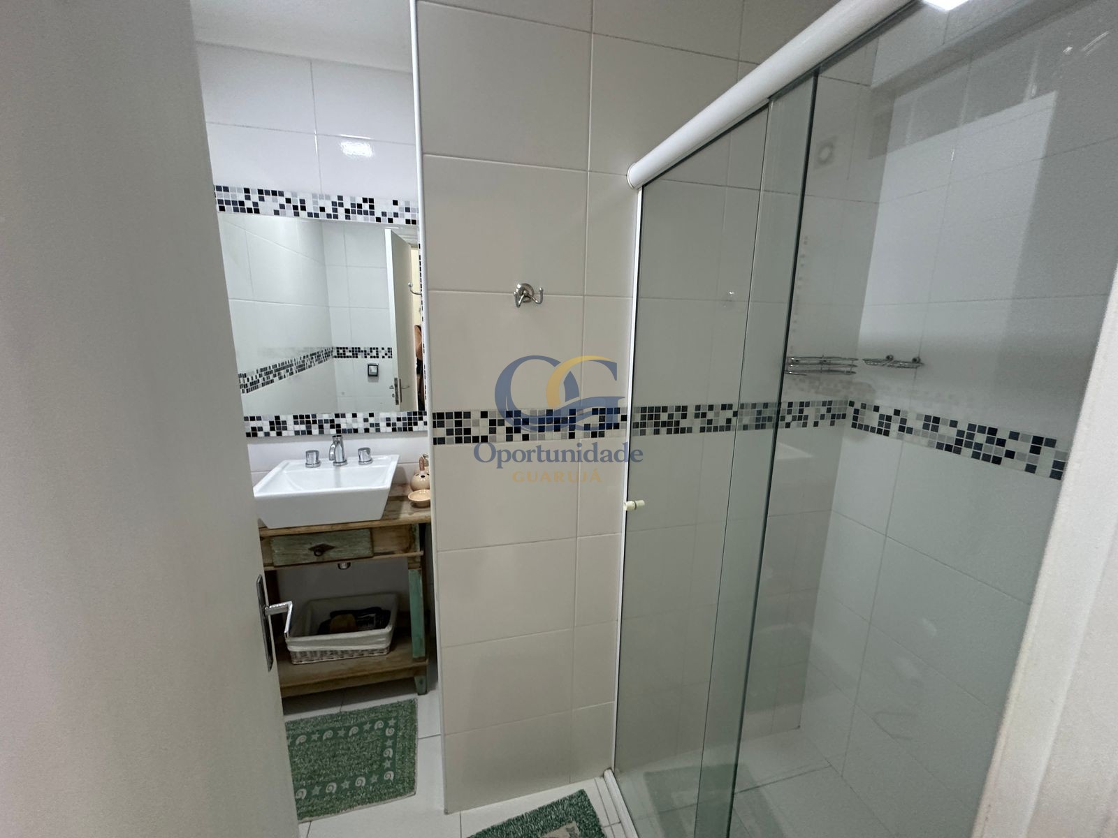 Apartamento Frente ao Mar, Pitangueiras, Guarujá - SP