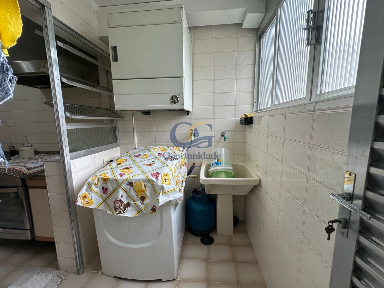 Apartamento Frente ao Mar, Praia Pitangueiras, Guarujá - SP