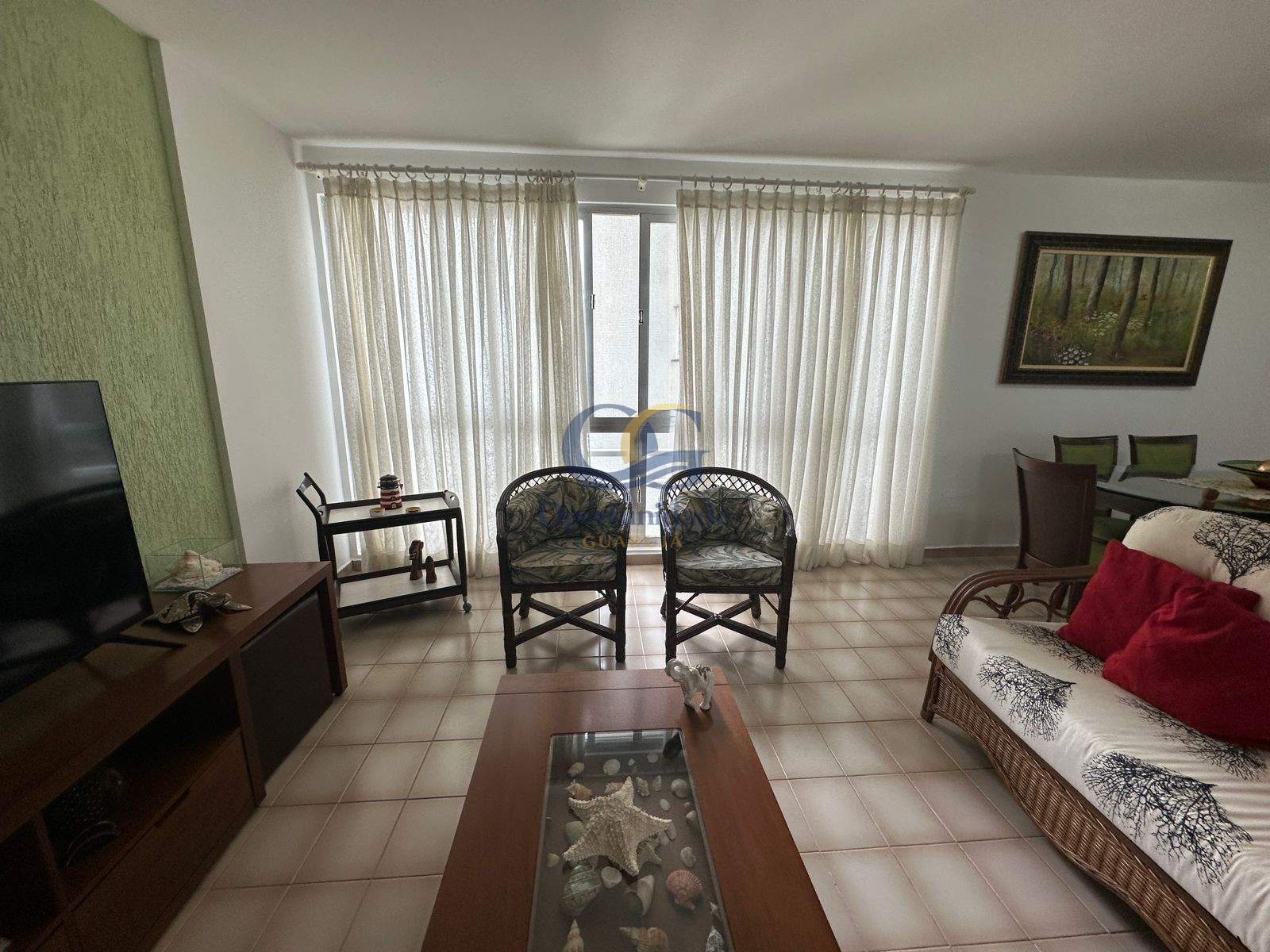 Apartamento Frente ao Mar, Praia Pitangueiras, Guarujá - SP