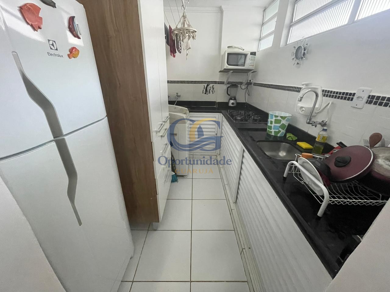 Apartamento na Praia das Pitangueiras, Guarujá - SP