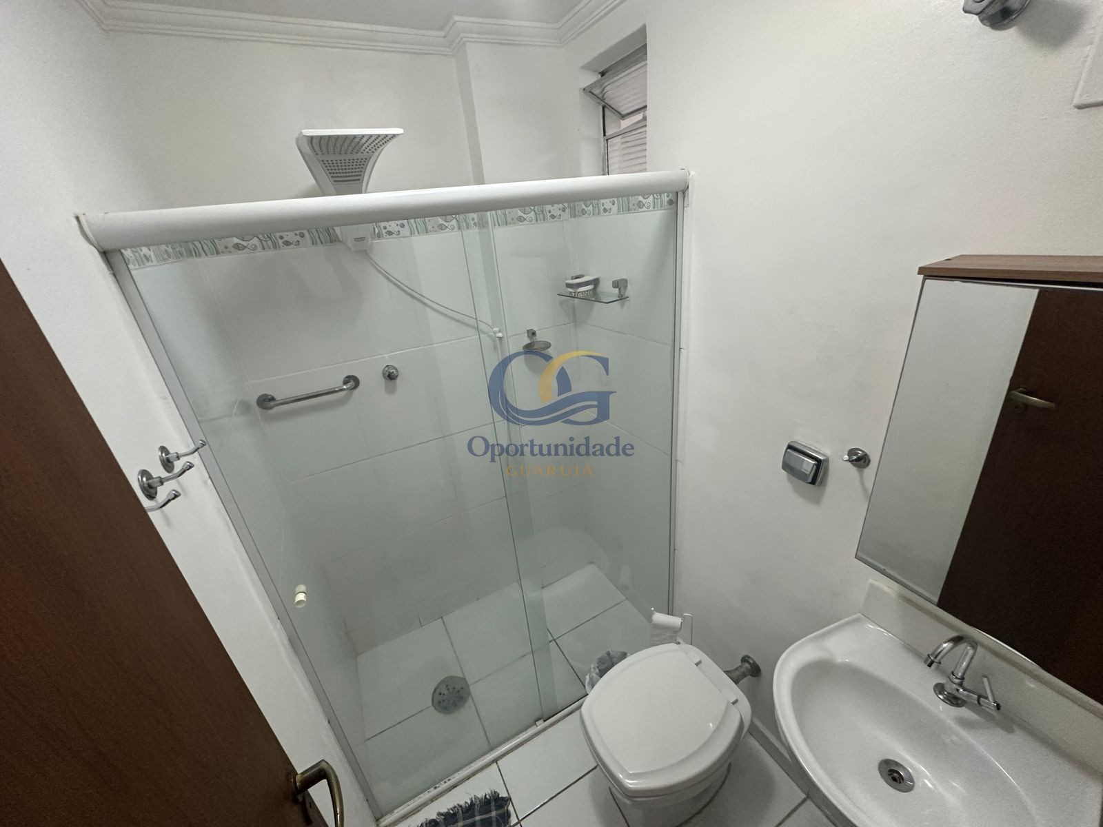 Apartamento na Praia das Pitangueiras, Guarujá - SP