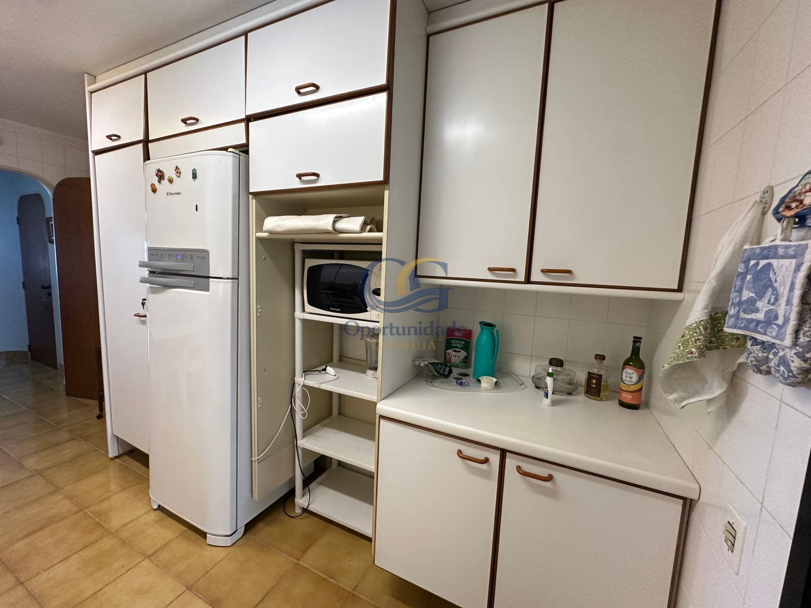 Apartamento na Praia das Pitangueiras, Guarujá - SP