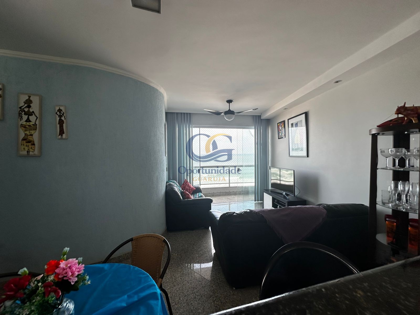 Apartamento Frente ao Mar, Pitangueiras, Guarujá - SP