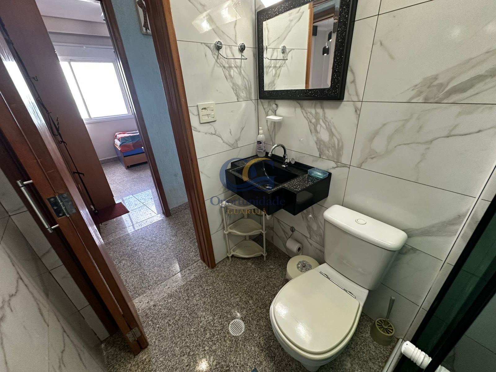 Apartamento Frente ao Mar, Pitangueiras, Guarujá - SP
