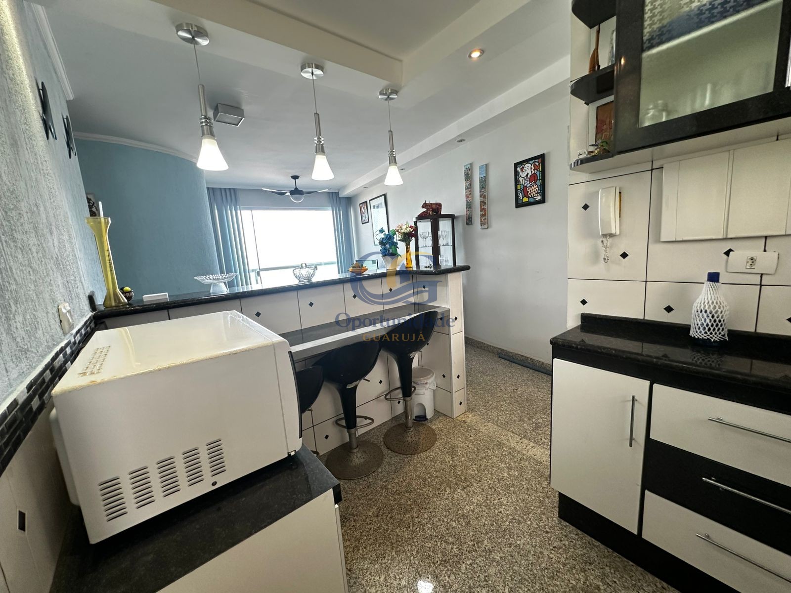 Apartamento Frente ao Mar, Pitangueiras, Guarujá - SP