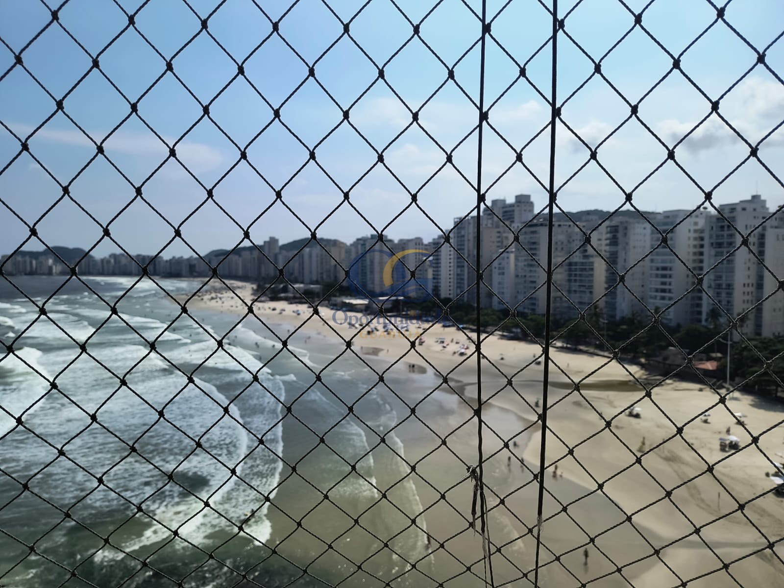 Apartamento na Praia das Pitangueiras, Guarujá - SP