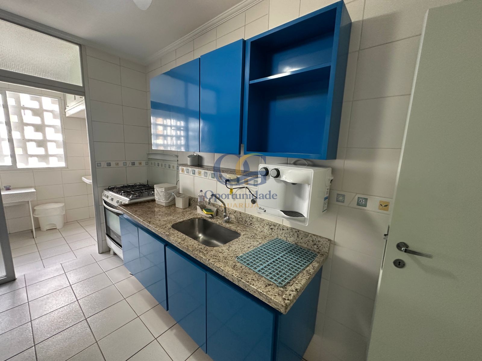Apartamento na Praia das Pitangueiras, Guarujá - SP