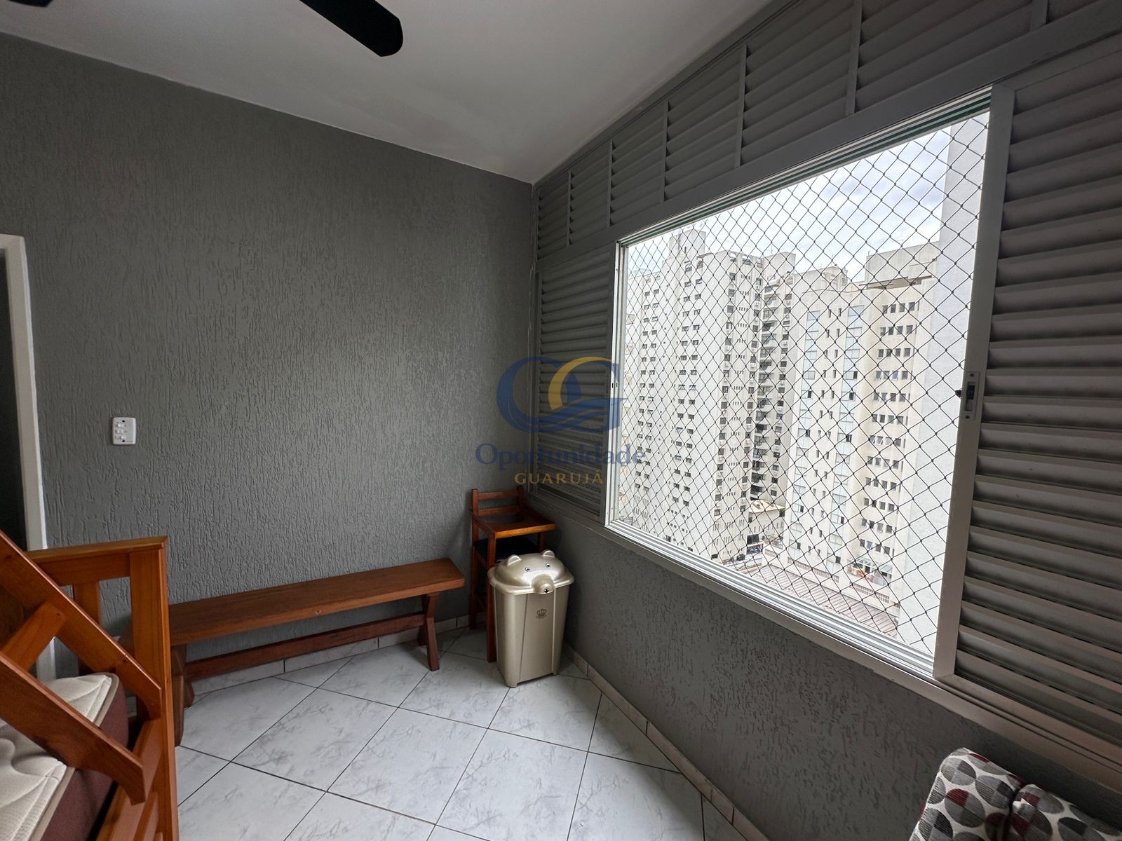 Apartamento na Praia das Pitangueiras, Guarujá - SP