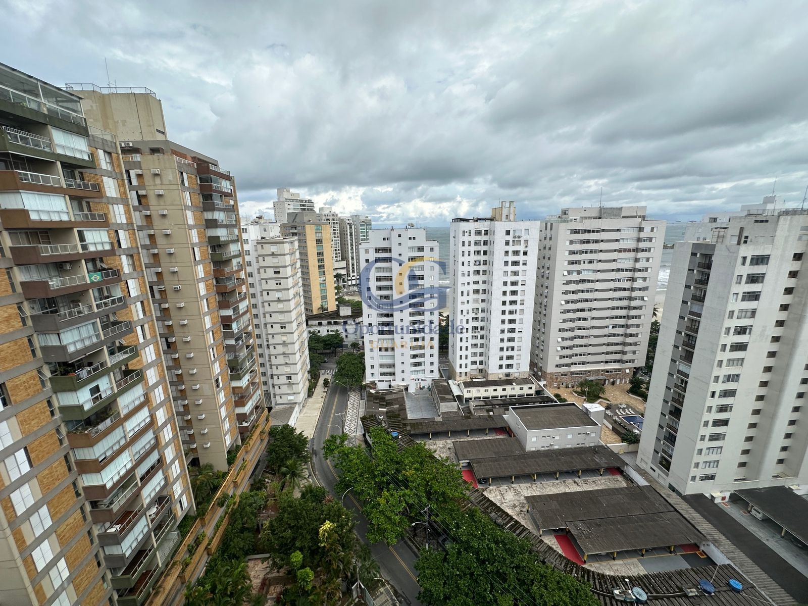 Cobertura na Praia das Pitangueiras, Guarujá - SP