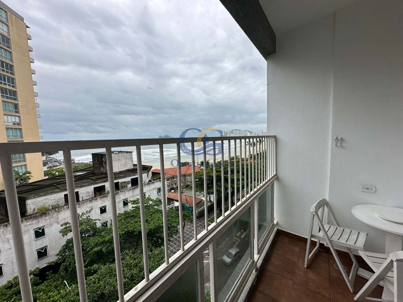 Apartamento Frente ao Mar nas Pitangueiras, Guarujá - SP