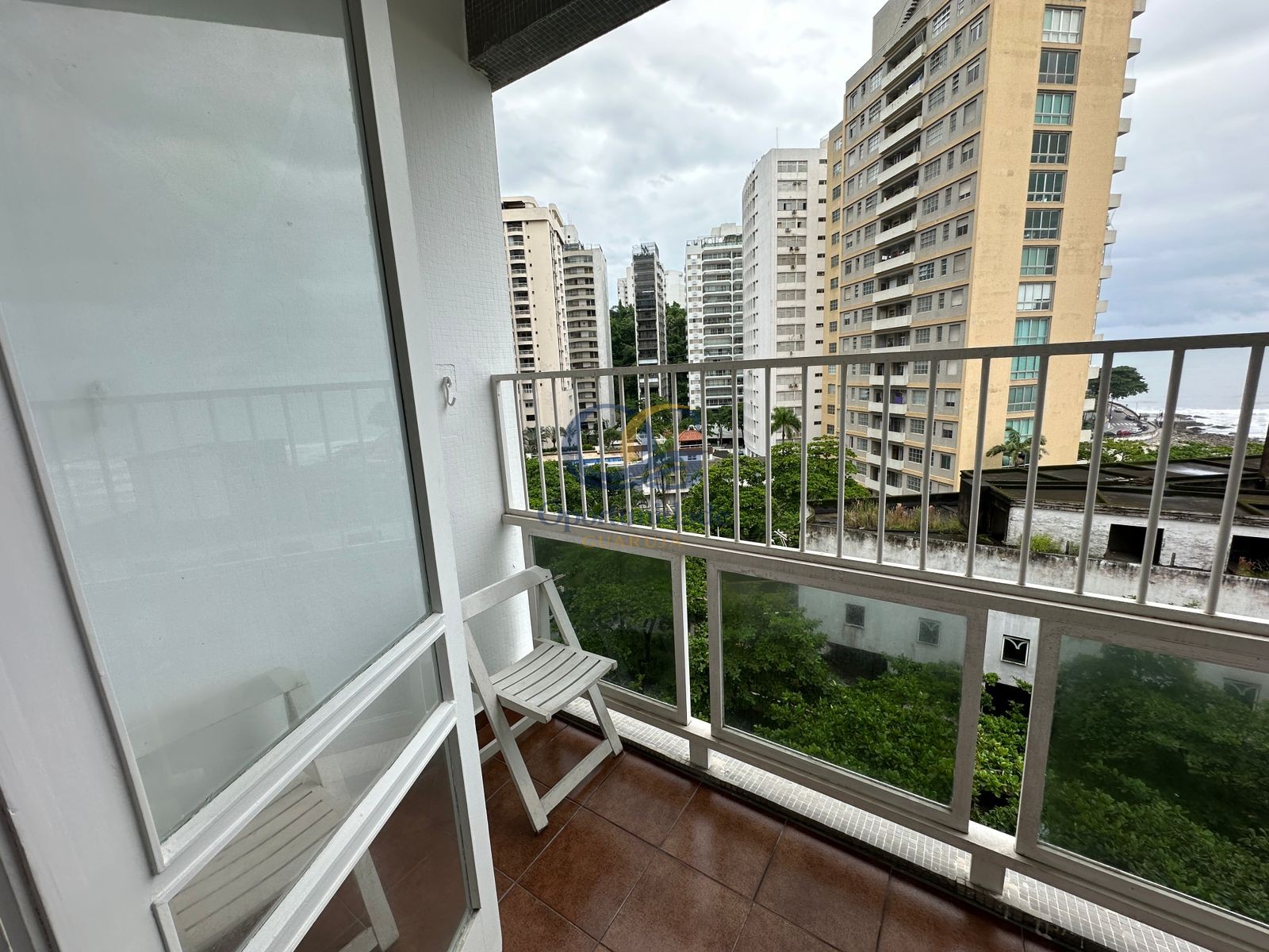 Apartamento Frente ao Mar nas Pitangueiras, Guarujá - SP