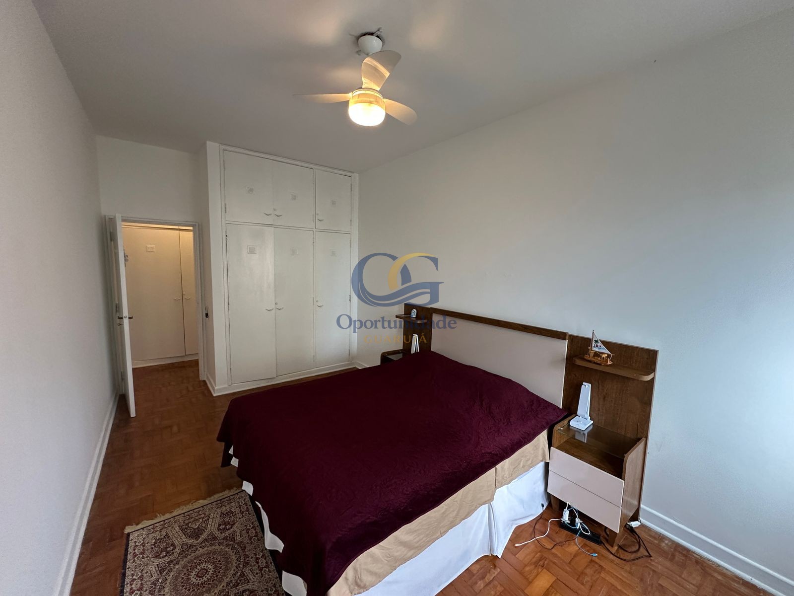 Apartamento Frente ao Mar nas Pitangueiras, Guarujá - SP