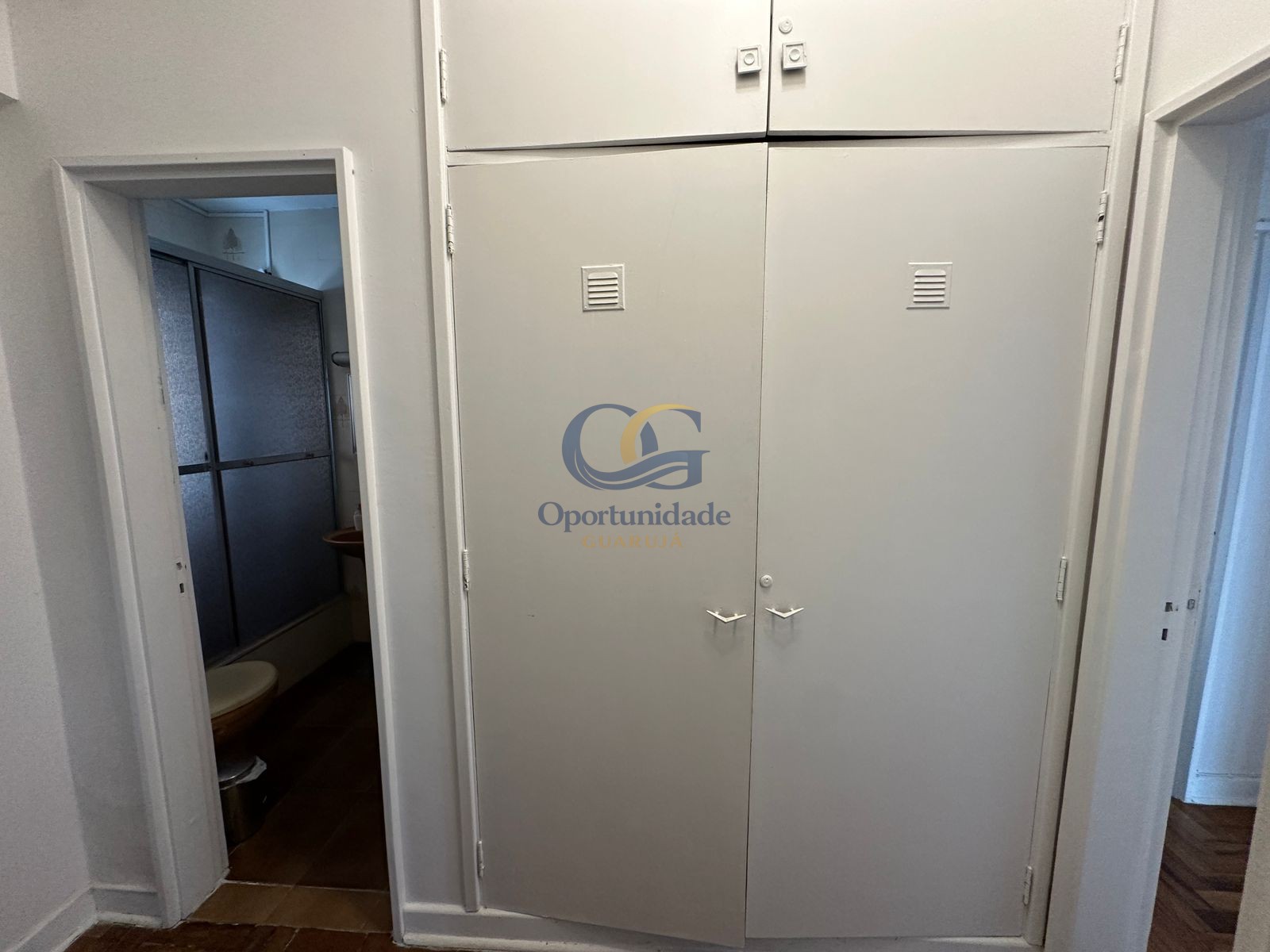 Apartamento Frente ao Mar nas Pitangueiras, Guarujá - SP