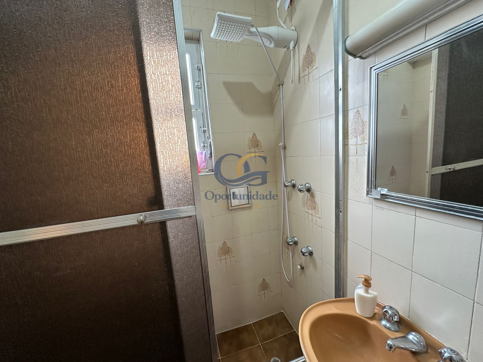 Apartamento Frente ao Mar nas Pitangueiras, Guarujá - SP