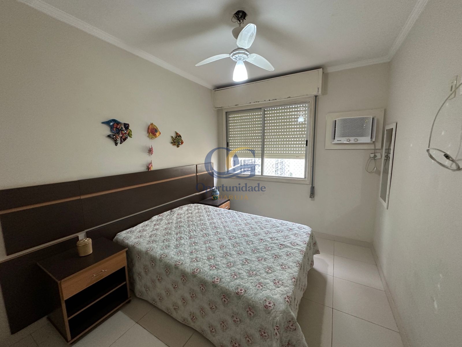 Apartamento na Praia das Pitangueiras, Guarujá - SP