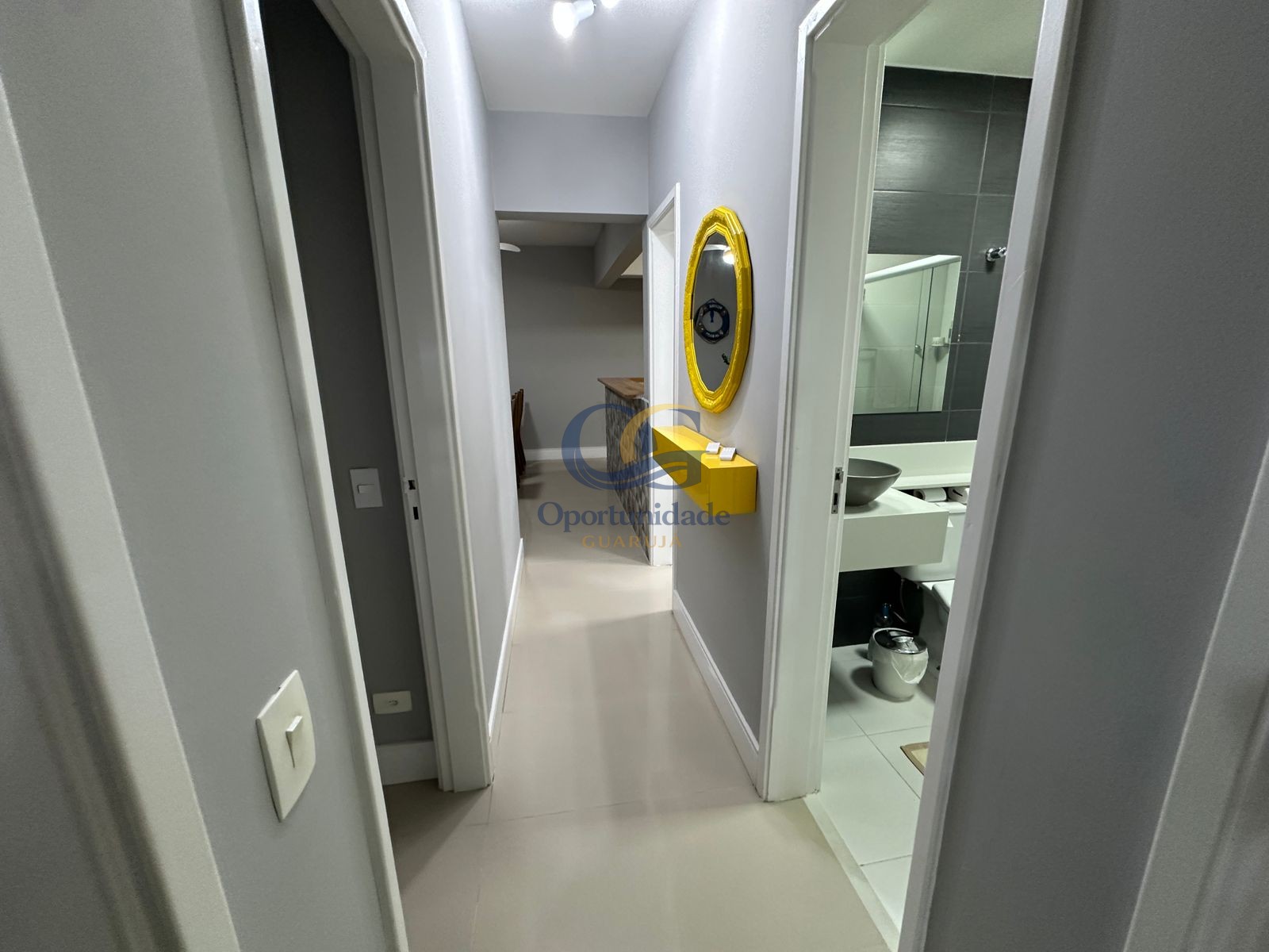 Apartamento na Praia da Enseada, Guarujá - SP