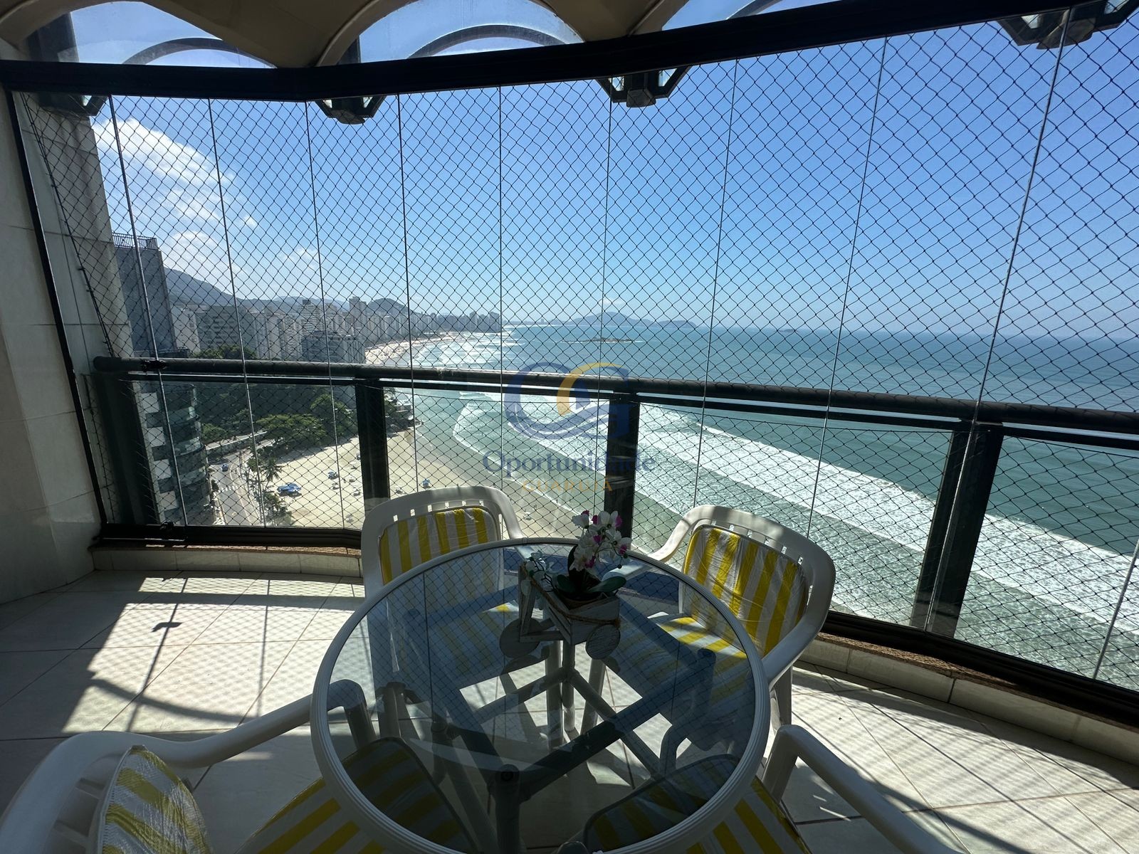 Apartamento Frente ao Mar Praia Astúrias, Guarujá - SP