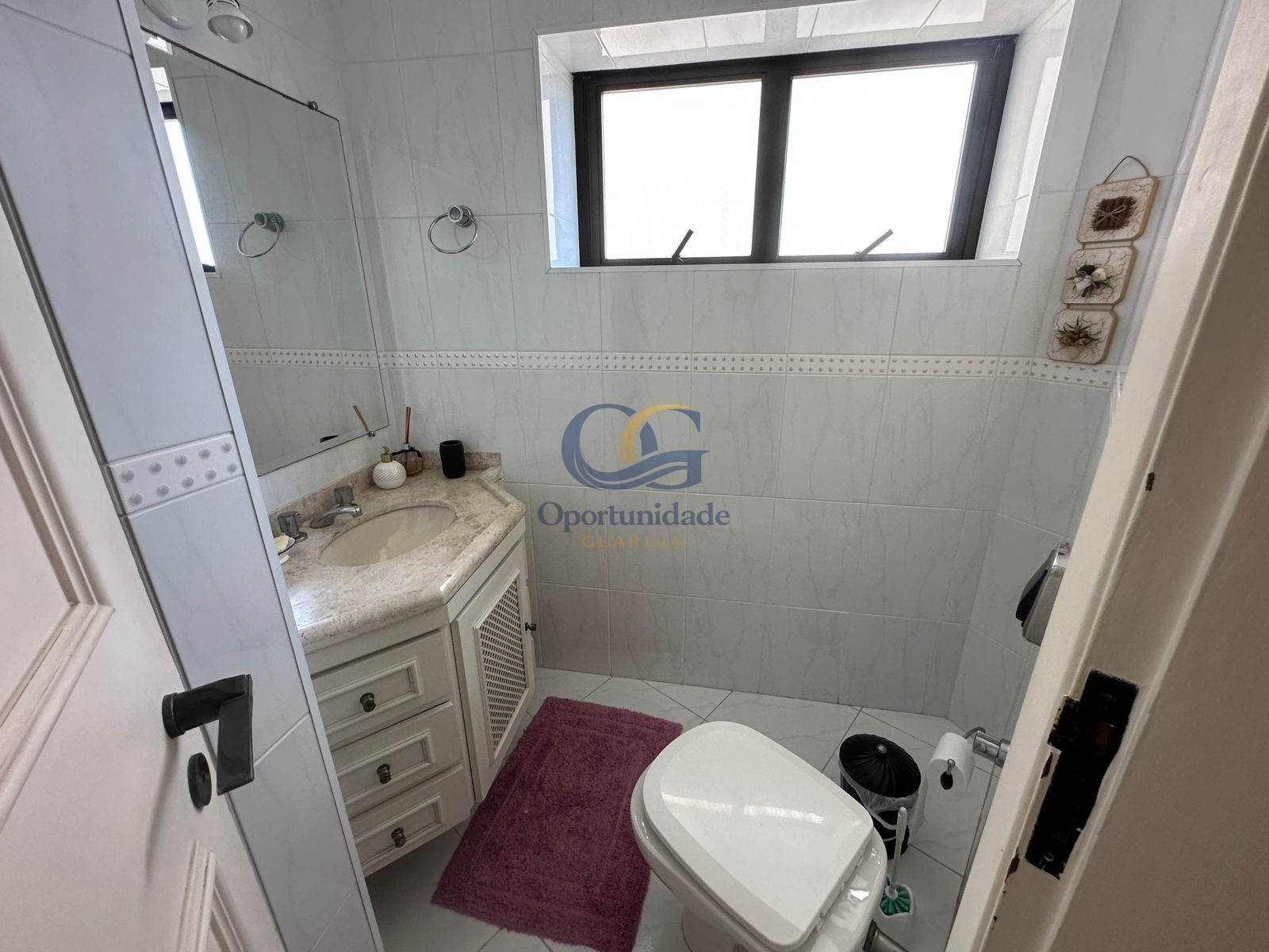Apartamento Frente ao Mar Praia Astúrias, Guarujá - SP