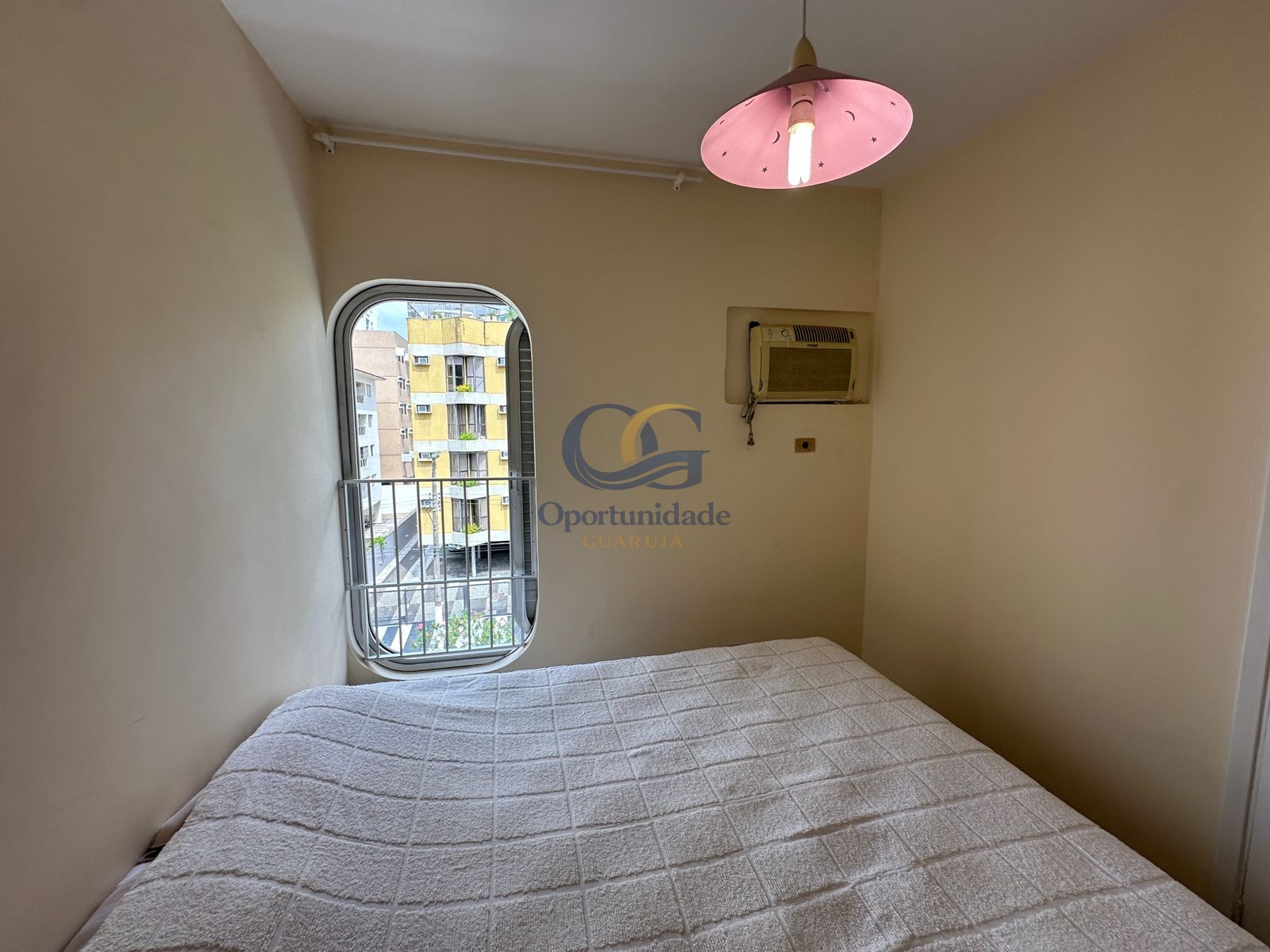 Apartamento na Praia da Enseada, Guarujá - SP
