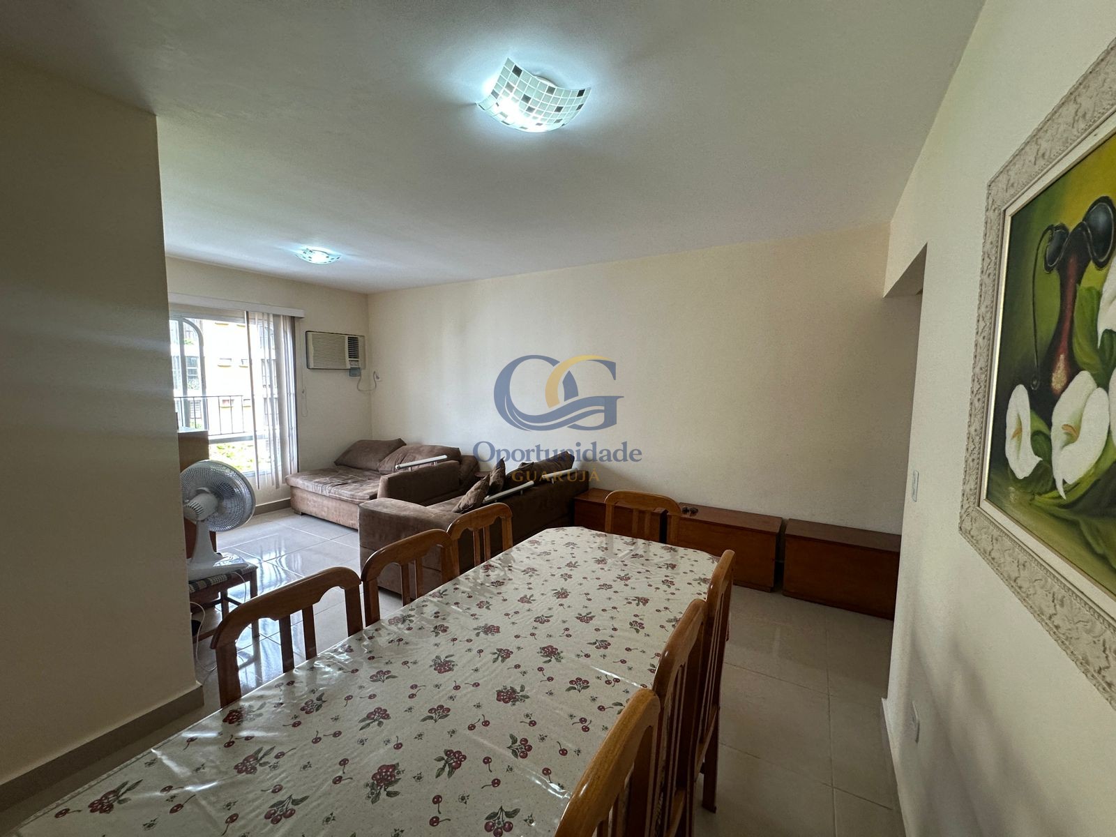 Apartamento na Praia da Enseada, Guarujá - SP