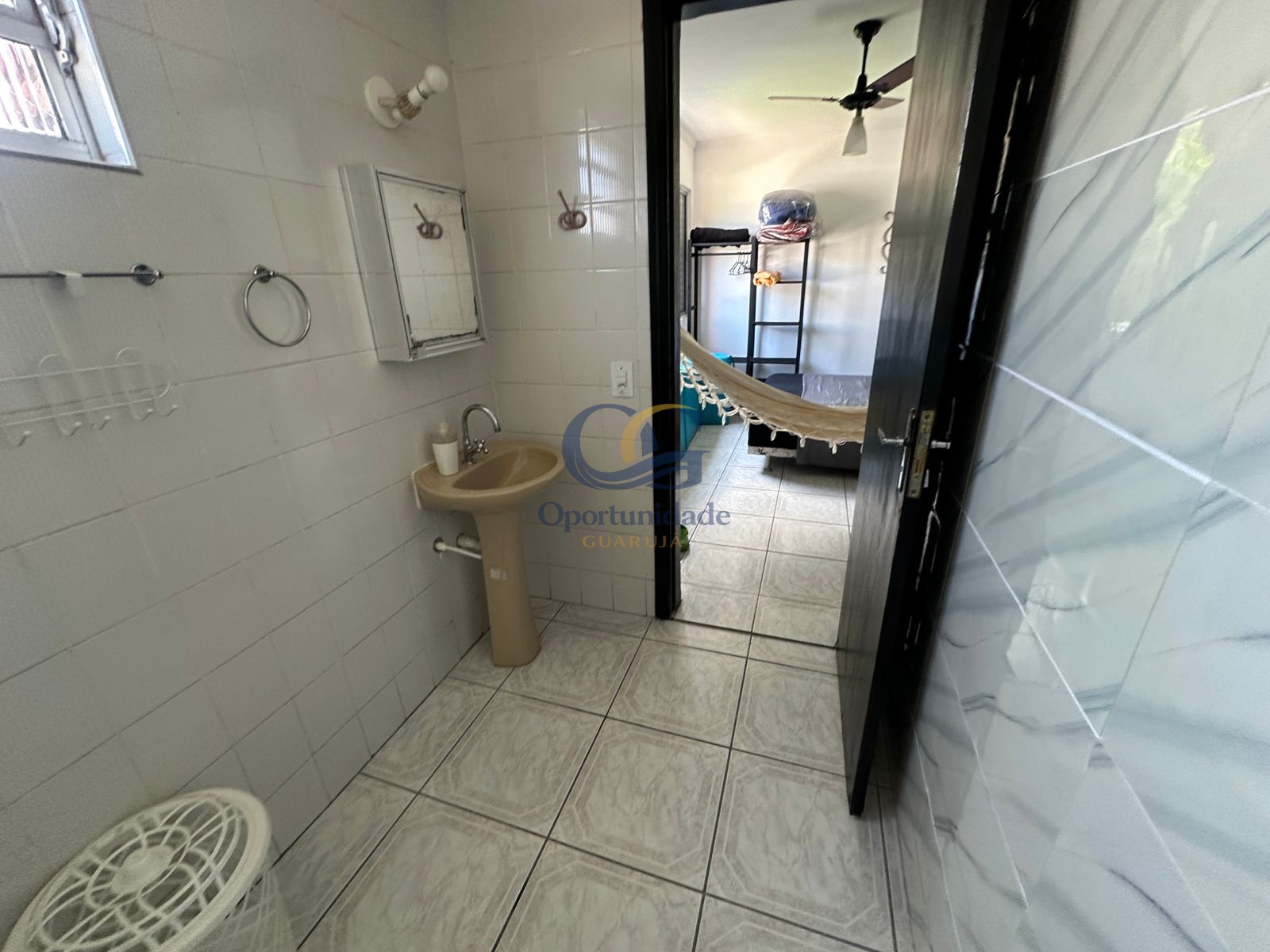 Apartamento na Praia da Enseada, Guarujá - SP