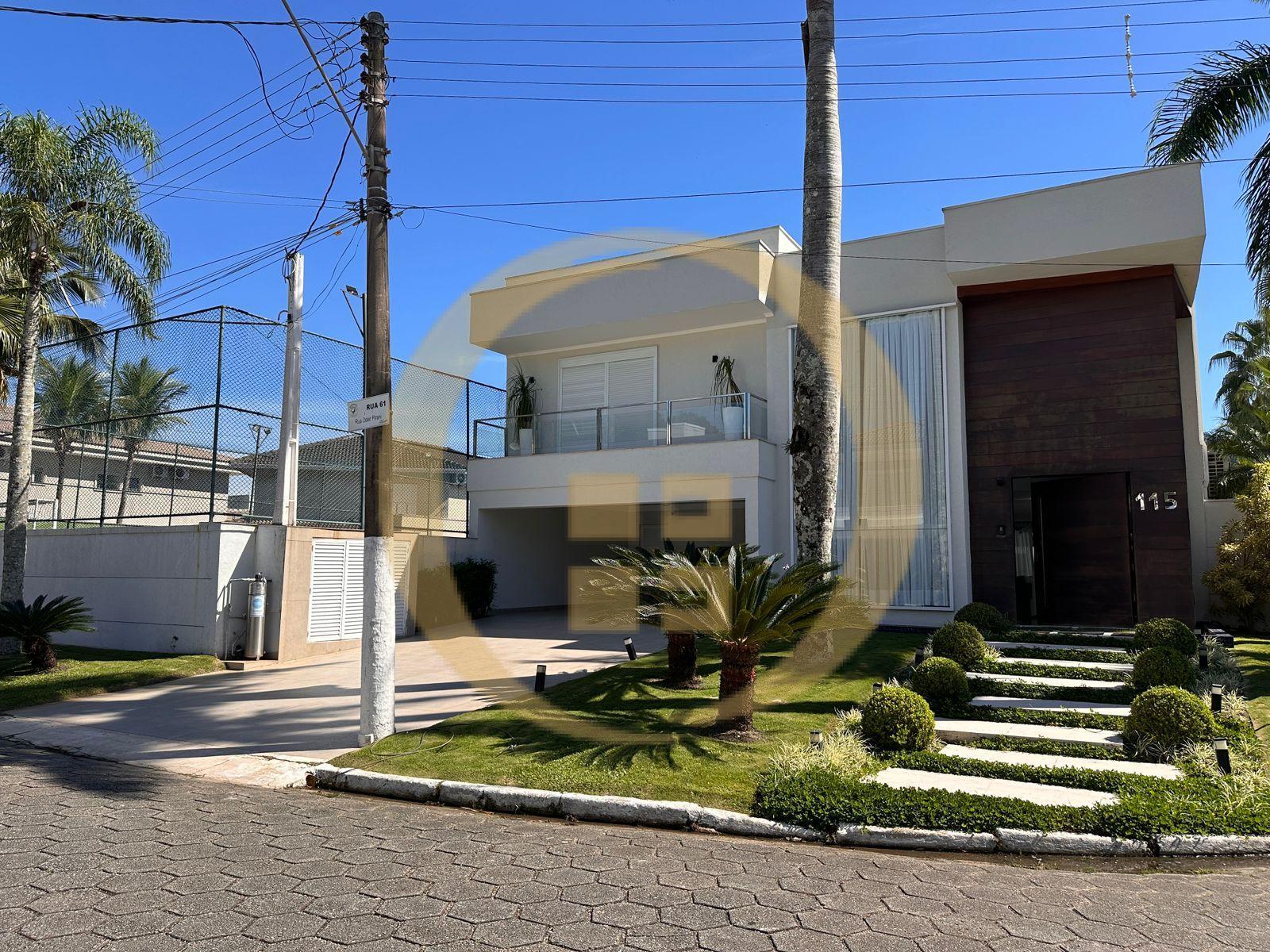 Casa-5-dormitorios-Jardim Acapulco