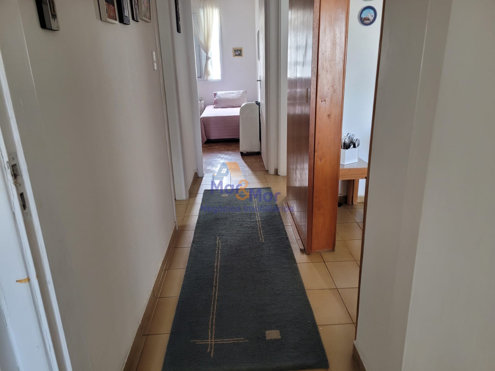 Apartamento na Praia das Pitangueiras, Guarujá - SP