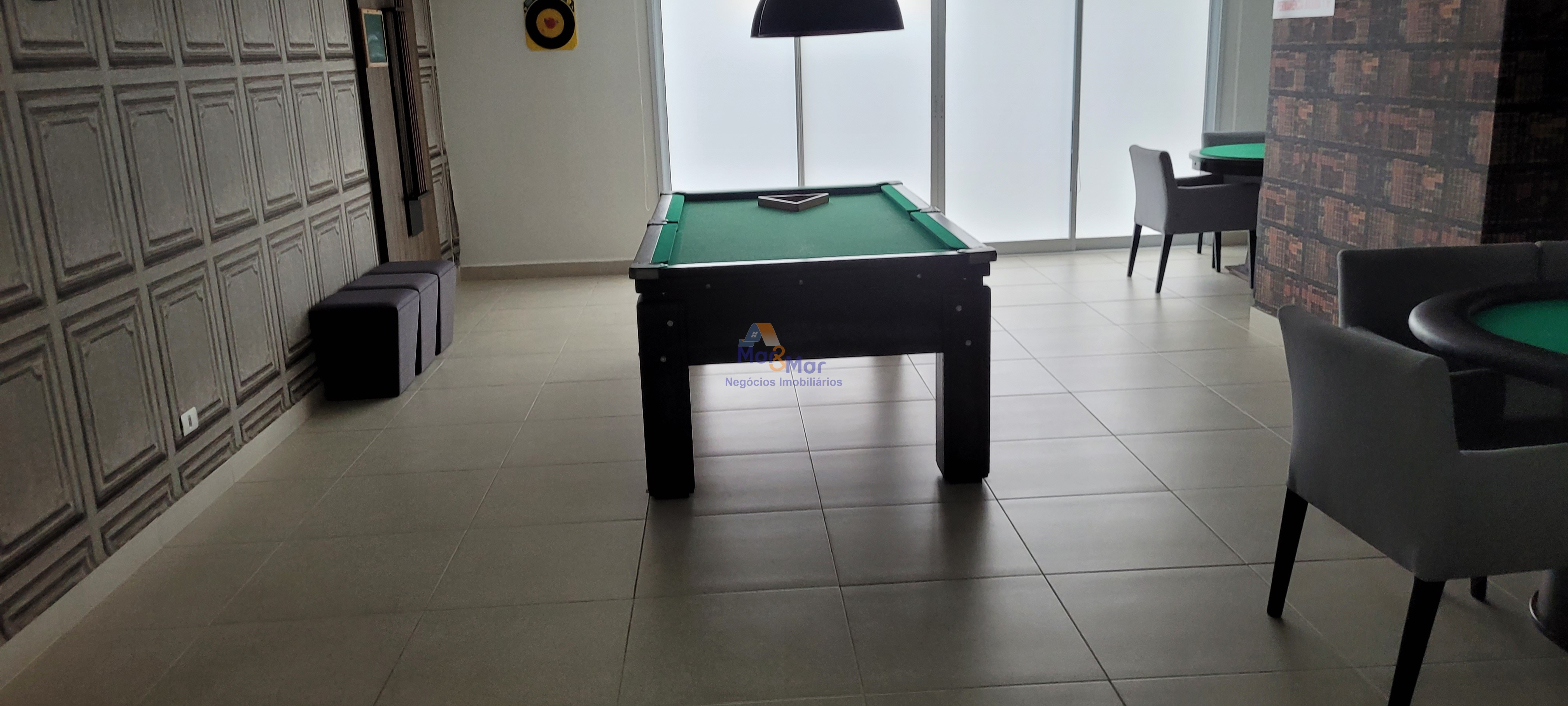 Apartamento na Praia da Enseada, Guarujá - SP