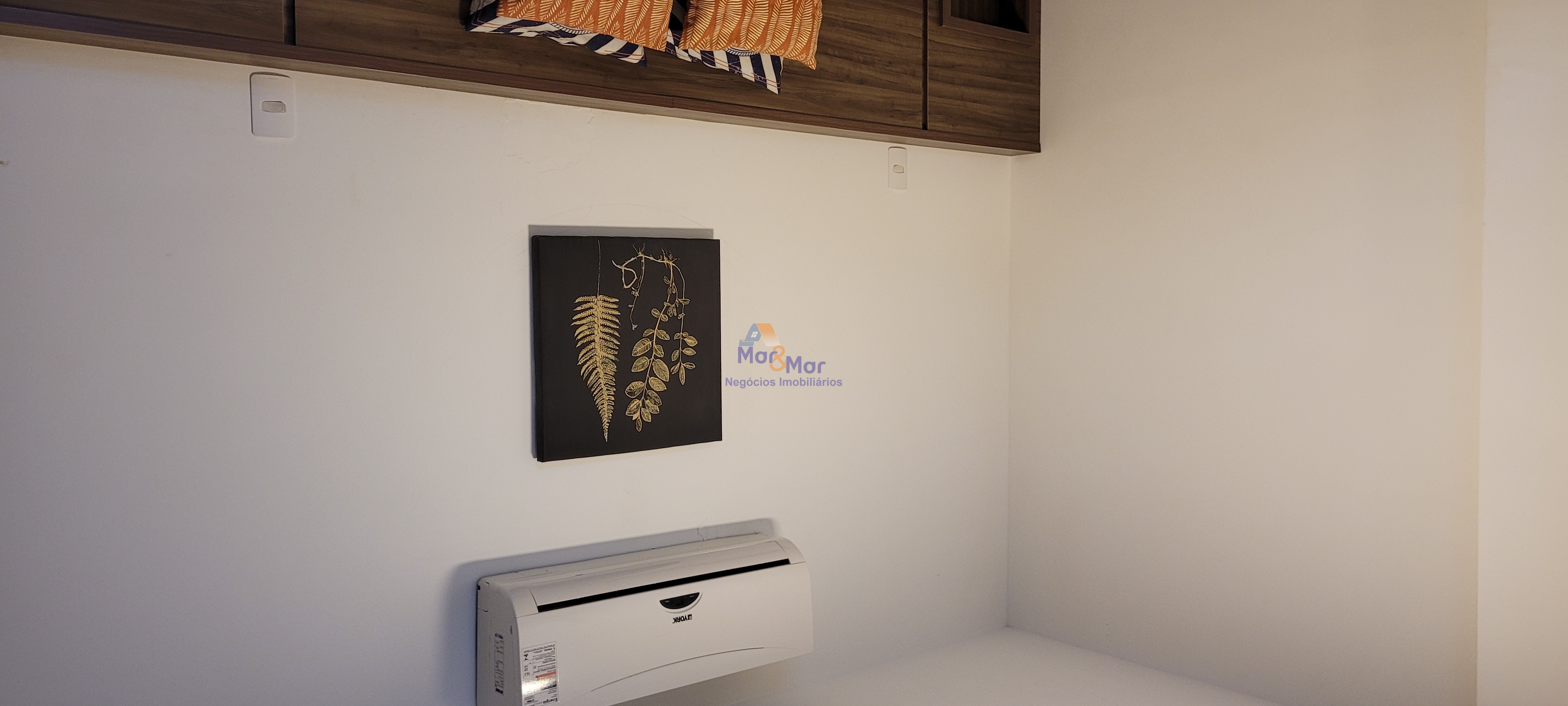 Apartamento na Praia da Enseada, Guarujá - SP