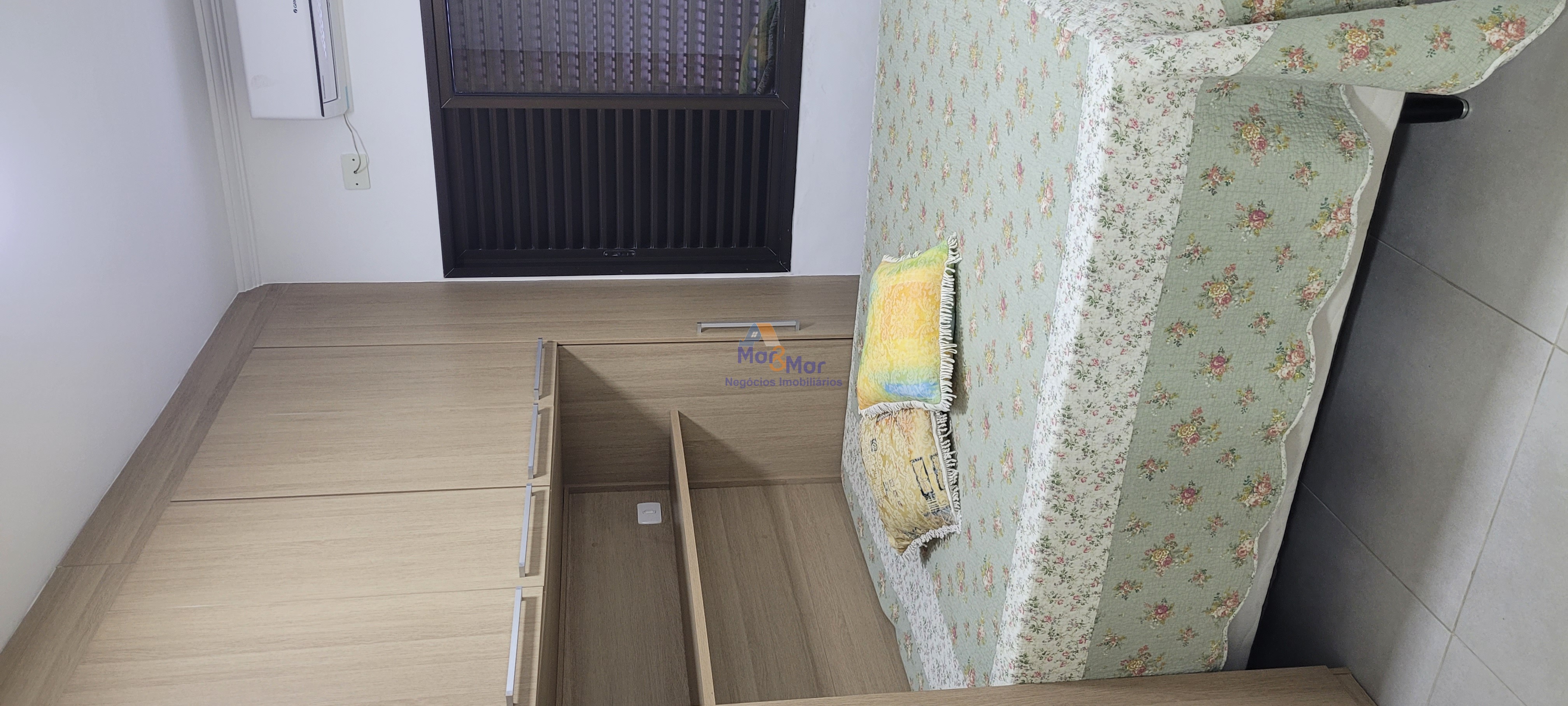Apartamento à Venda na Praia da Enseada!