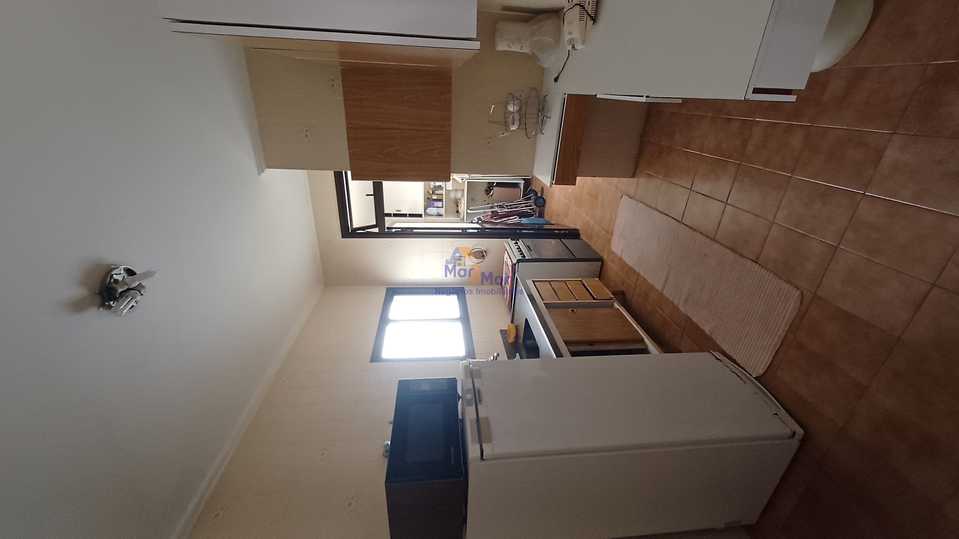 Apartamento na Praia da Enseada, Guarujá - SP