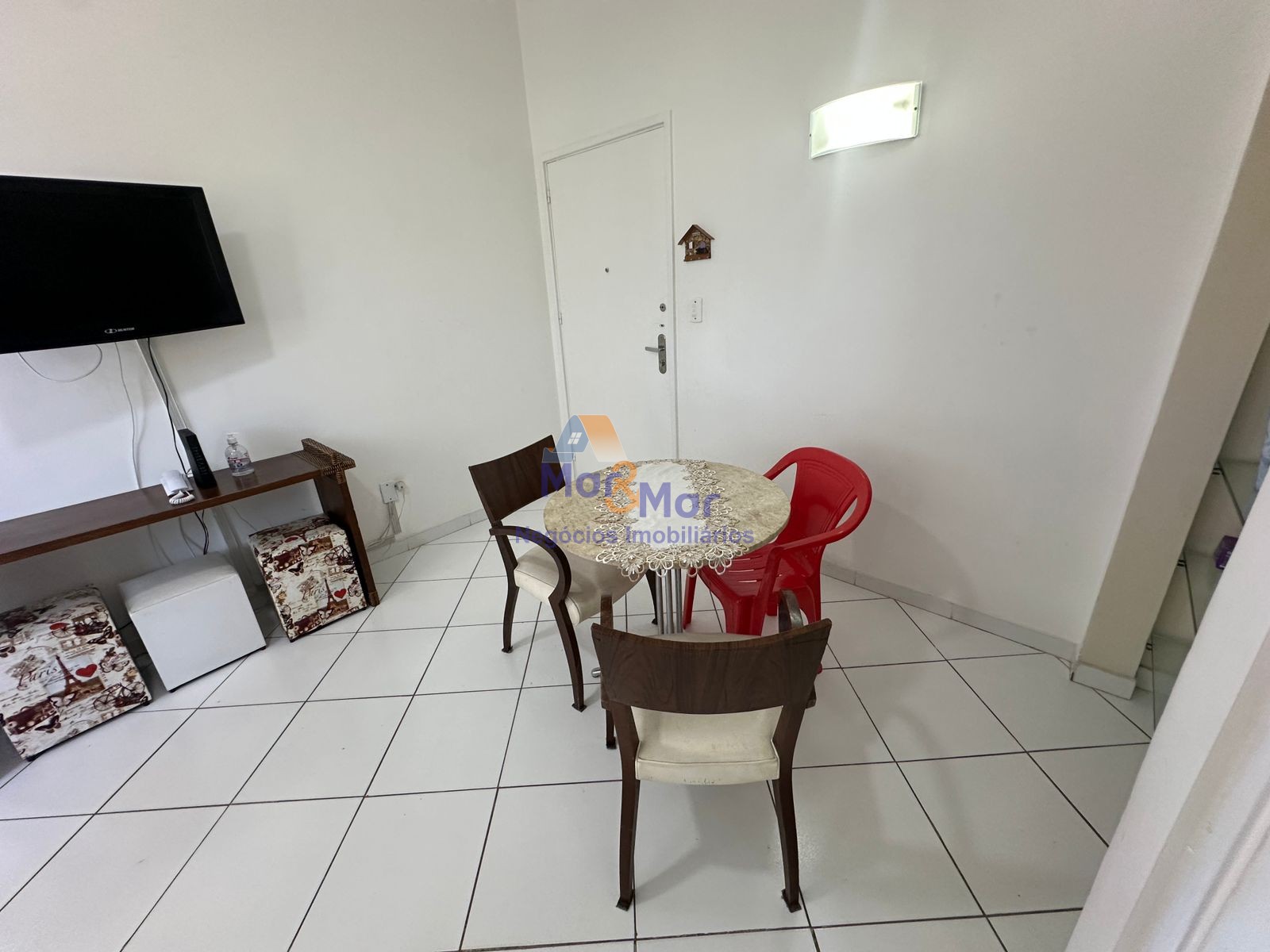 Apartamento na Praia das Pitangueiras, Guarujá - SP