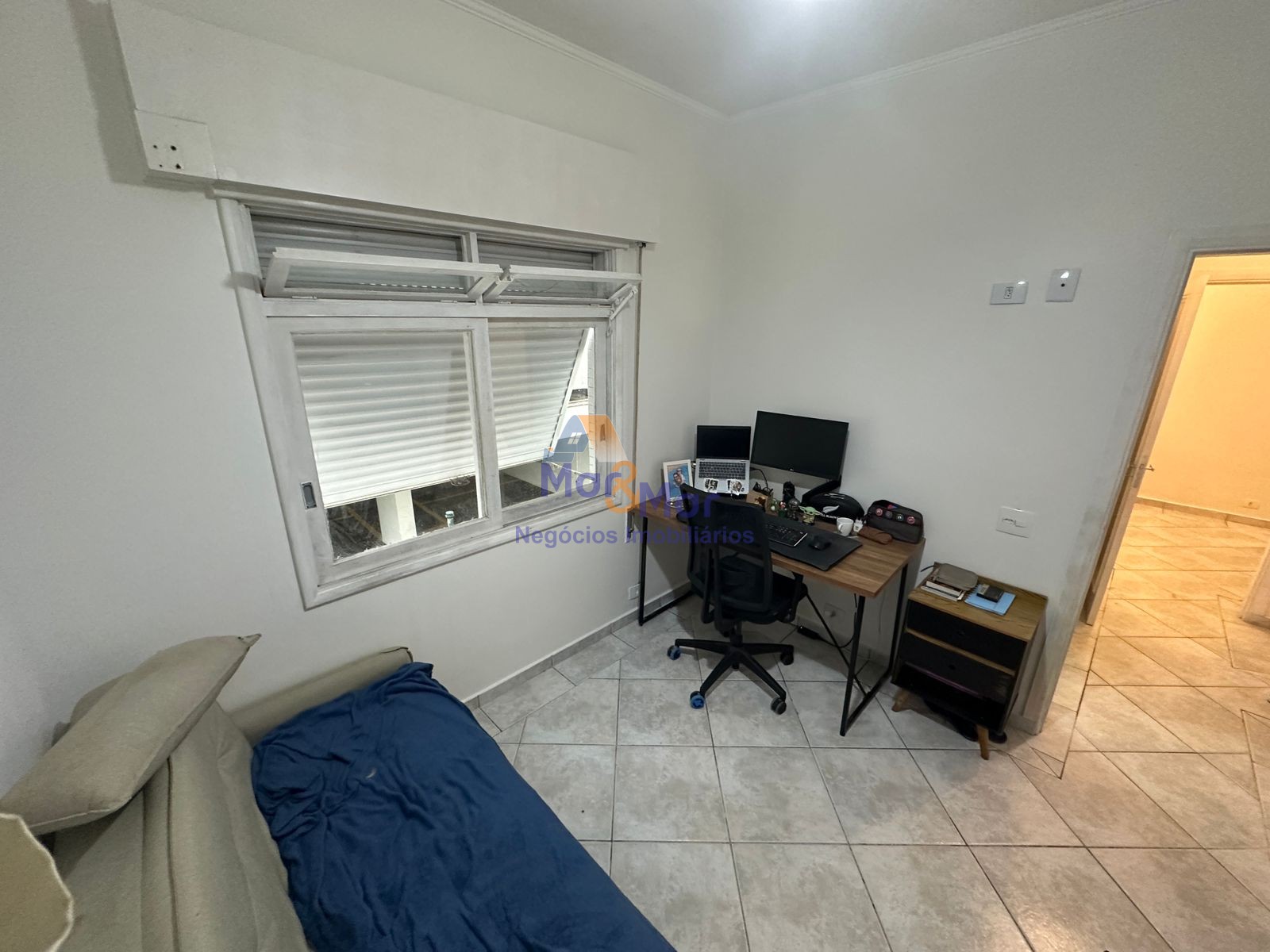 Apartamento na Praia das Pitangueiras, Guarujá - SP