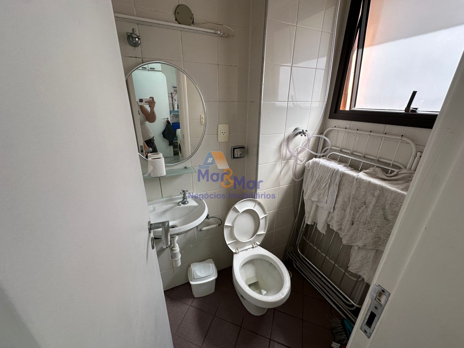 Apartamento na Praia das Pitangueiras, Guarujá - SP