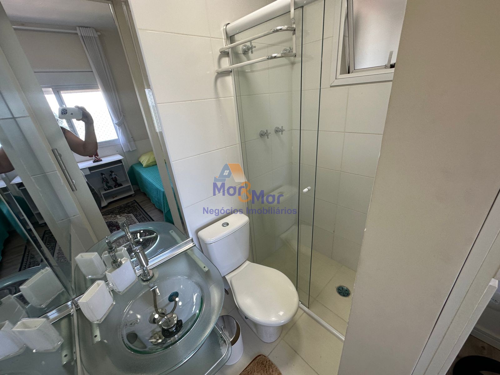 Apartamento na Praia das Astúrias, Guarujá - SP