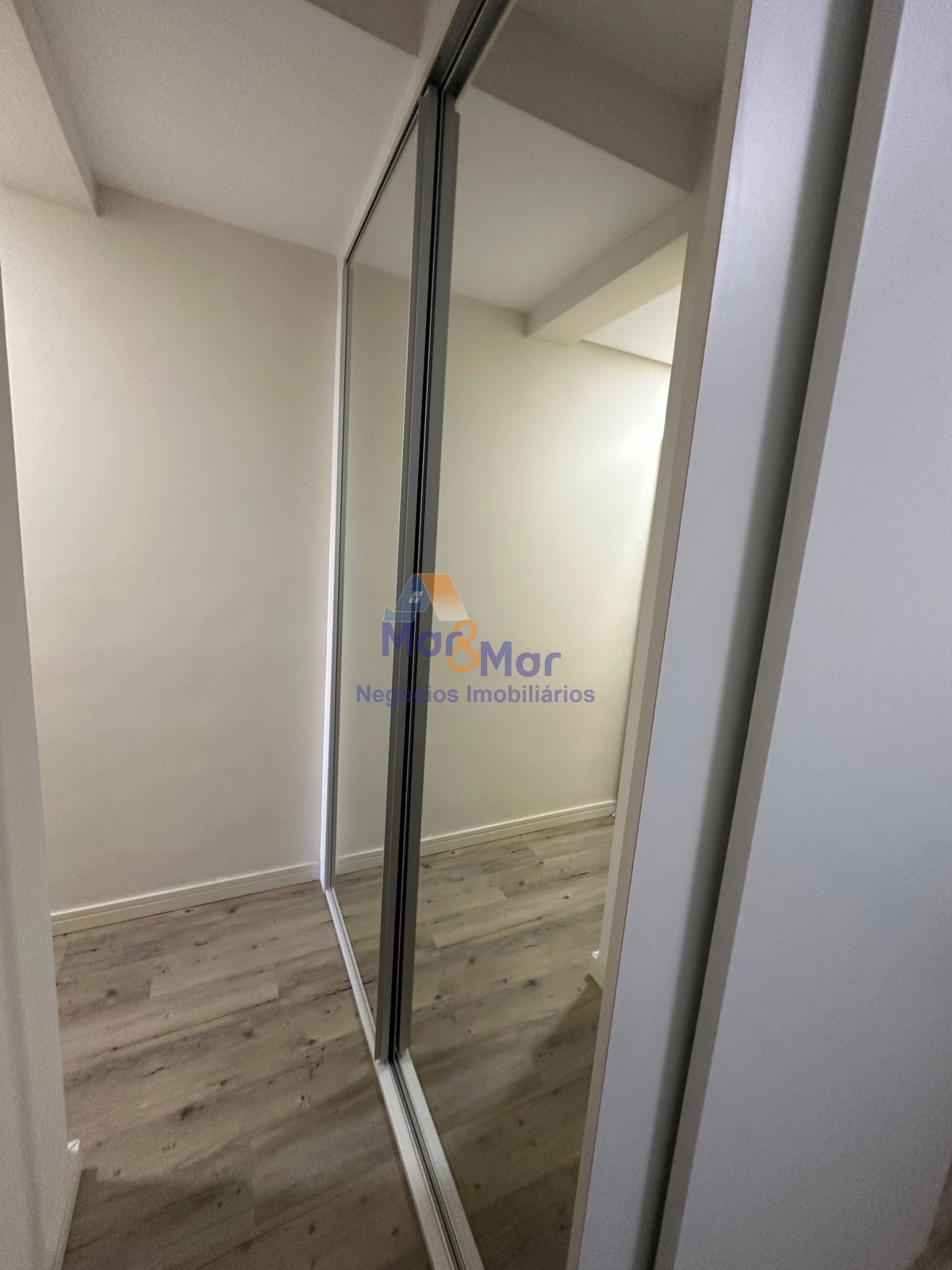 Apartamento na Praia das Astúrias, Guarujá - SP