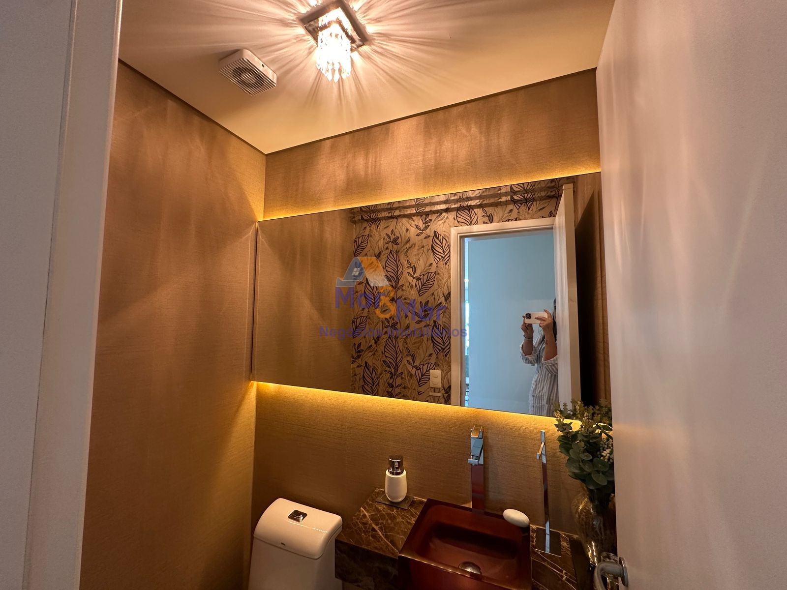 Apartamento Frente ao Mar, Praia da Enseada, Guarujá - SP