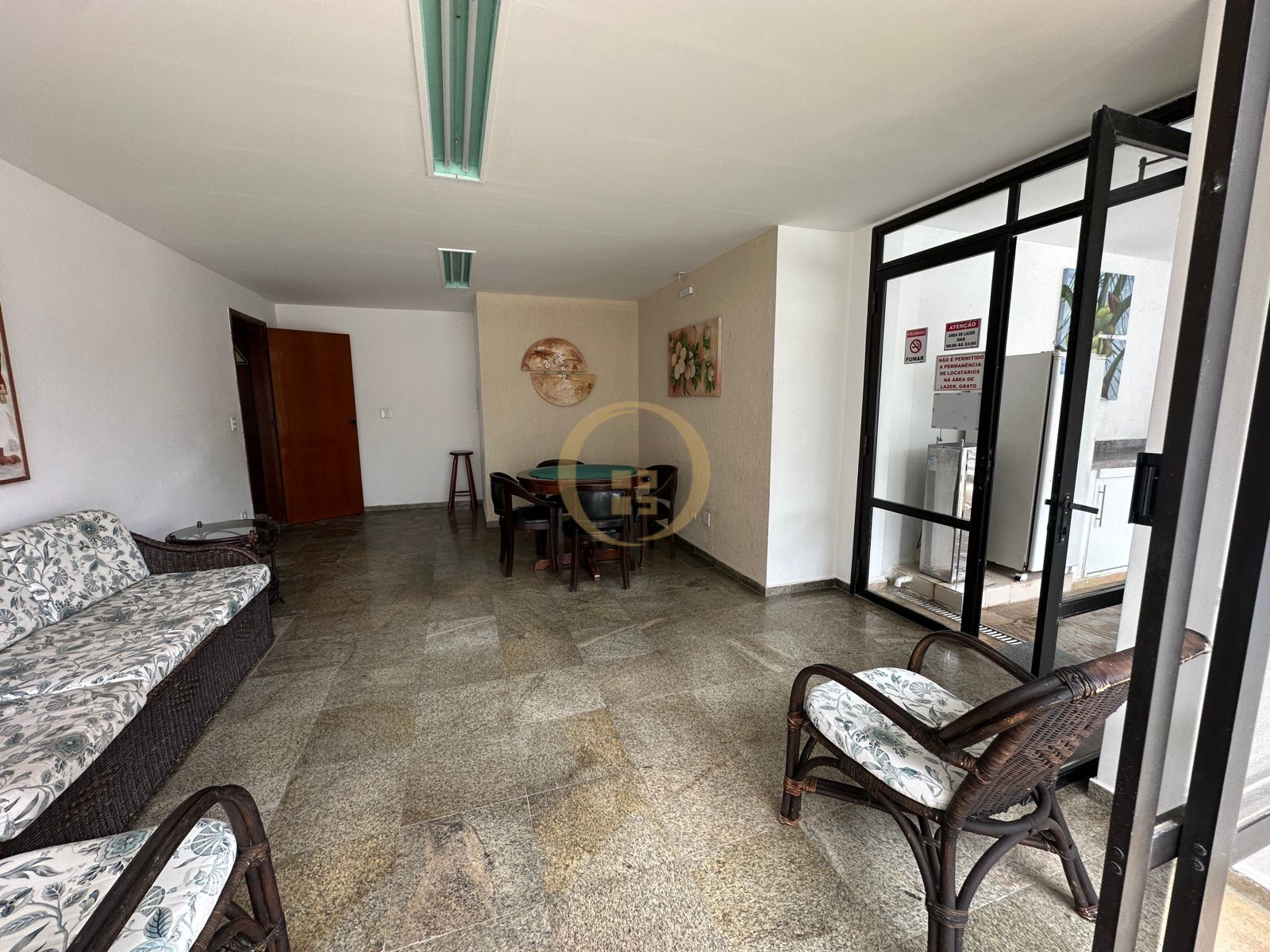 Apartamento Frente ao Mar nas Pitangueiras, Guarujá - SP