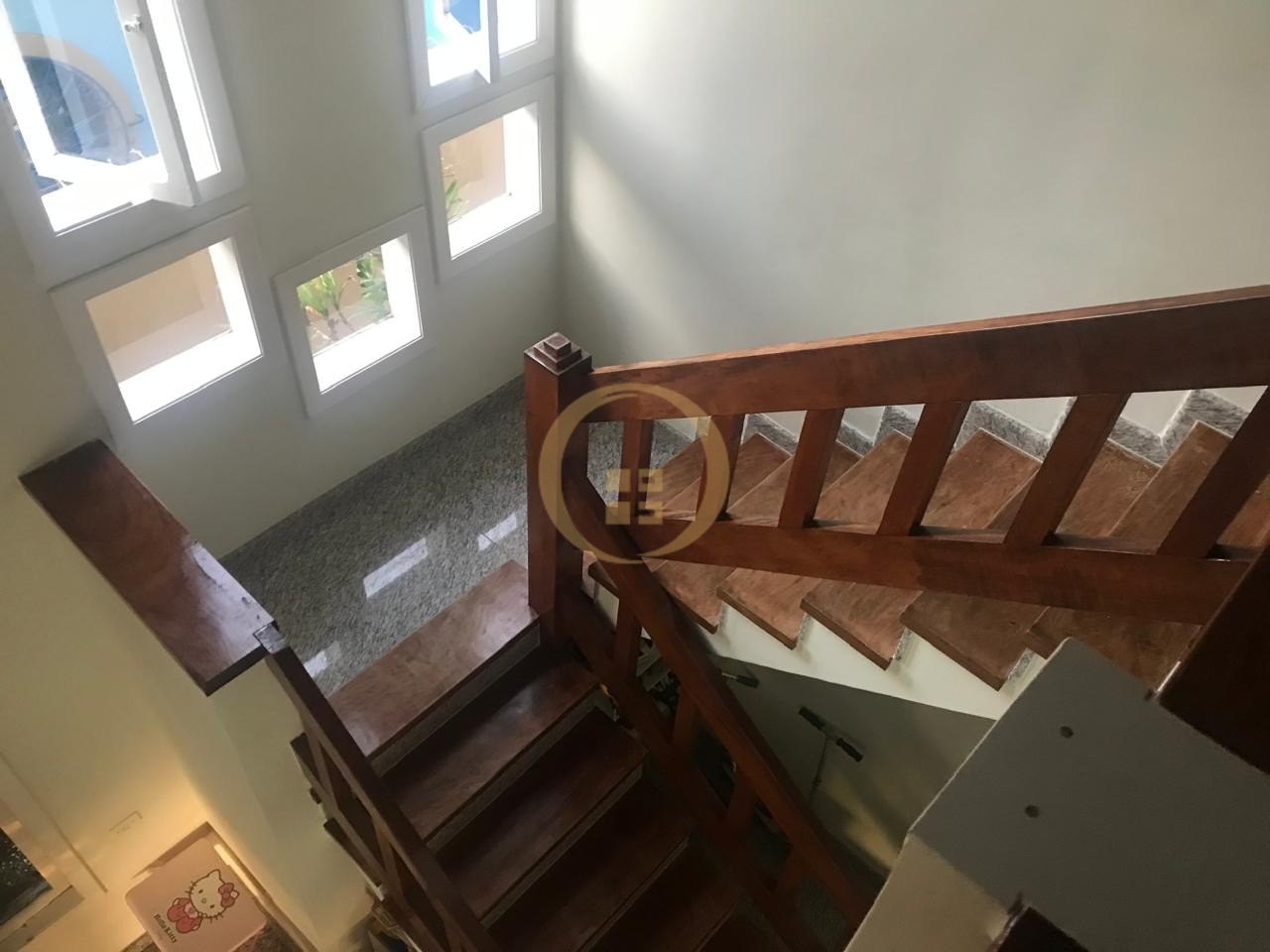 Apartamento-6-dormitorios-Guaiúba