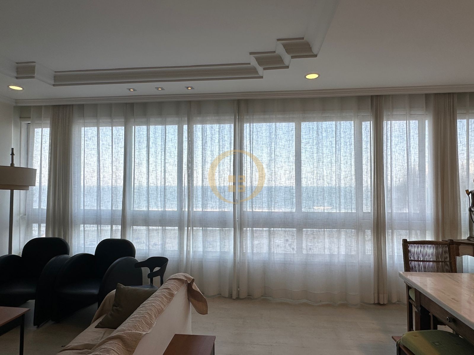 Apartamento Frente ao Mar nas Pitangueiras, Guarujá - SP