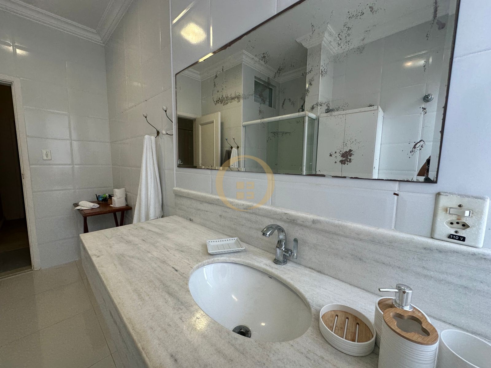 Apartamento Frente ao Mar nas Pitangueiras, Guarujá - SP