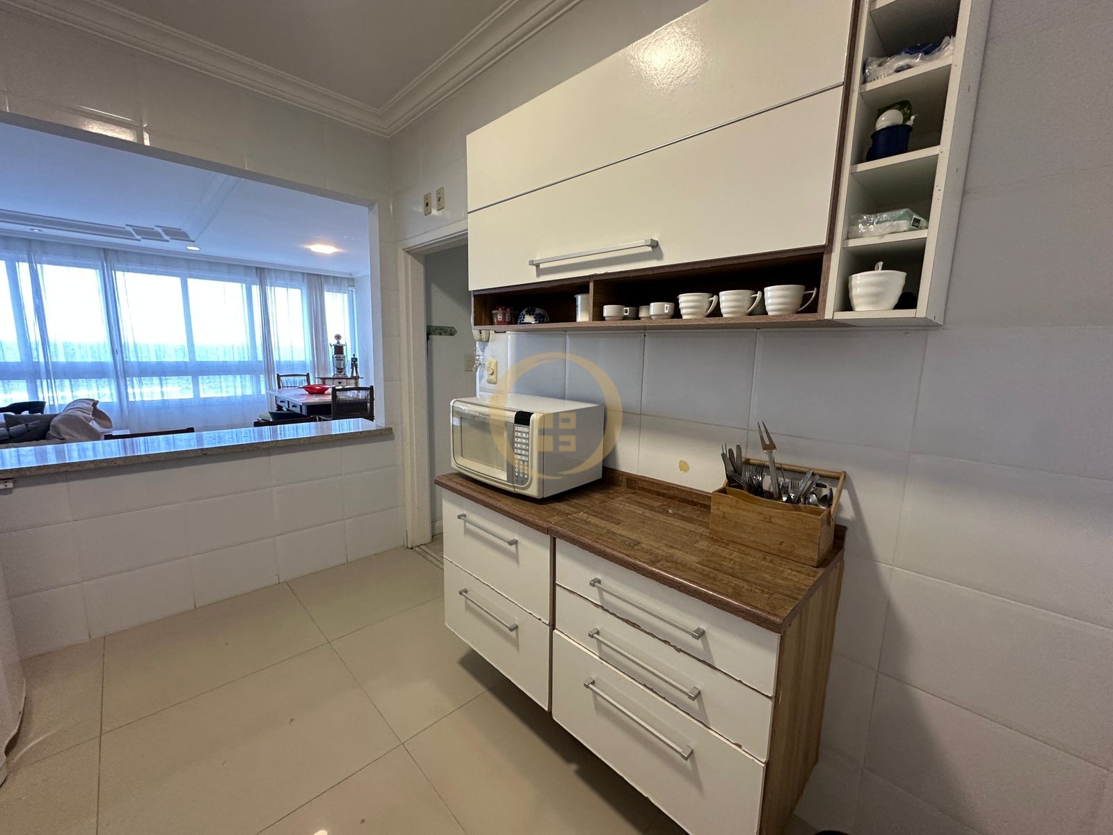 Apartamento Frente ao Mar nas Pitangueiras, Guarujá - SP