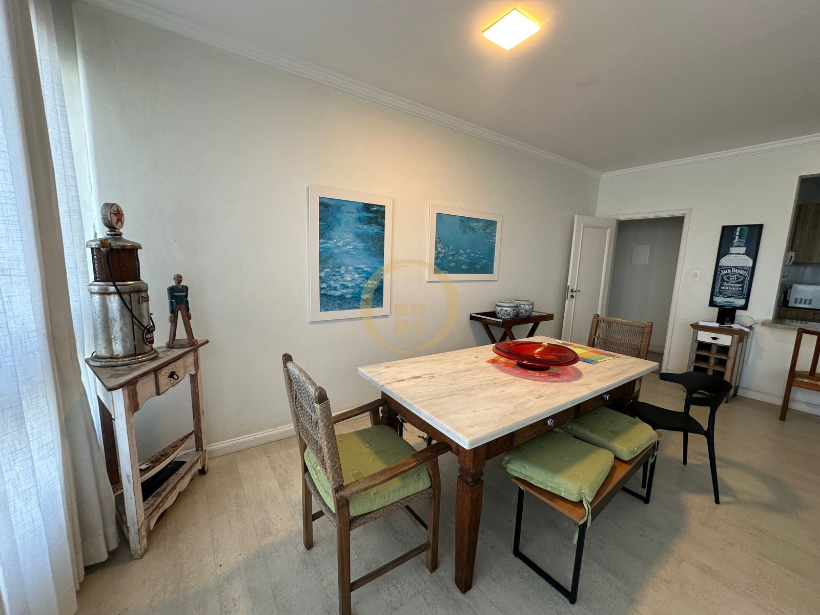 Apartamento Frente ao Mar nas Pitangueiras, Guarujá - SP