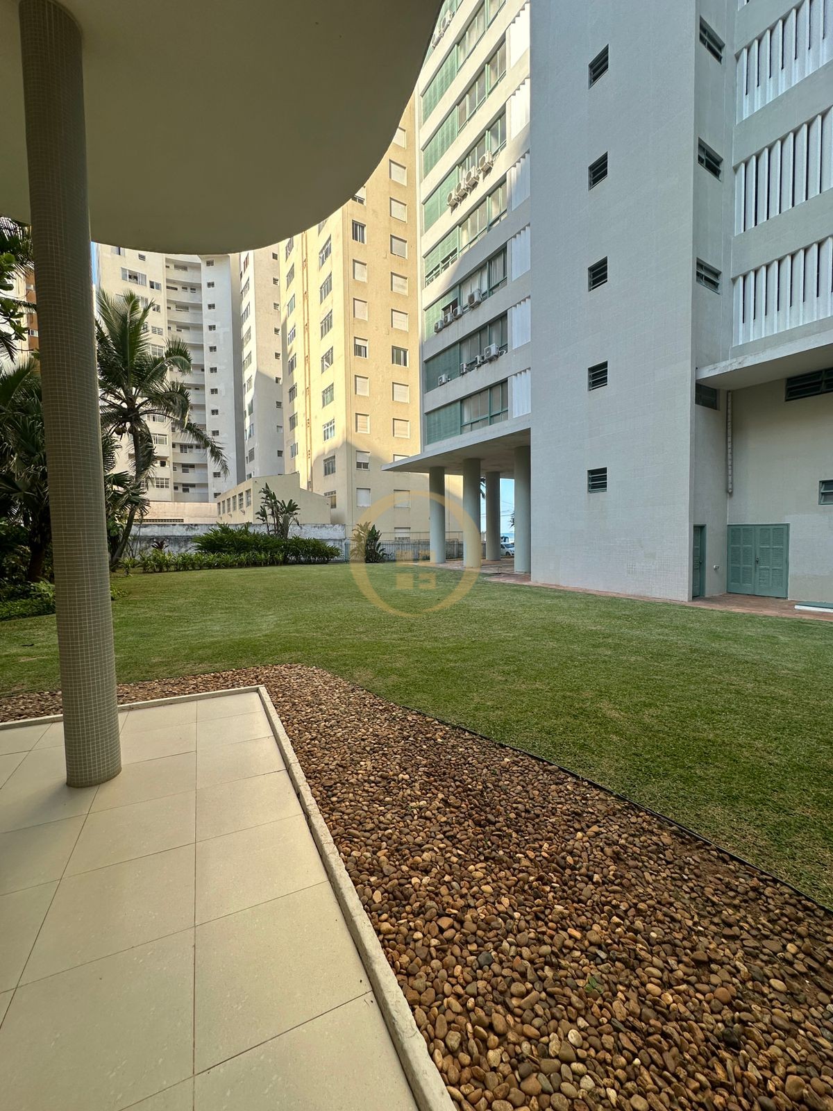 Apartamento Frente ao Mar nas Pitangueiras, Guarujá - SP